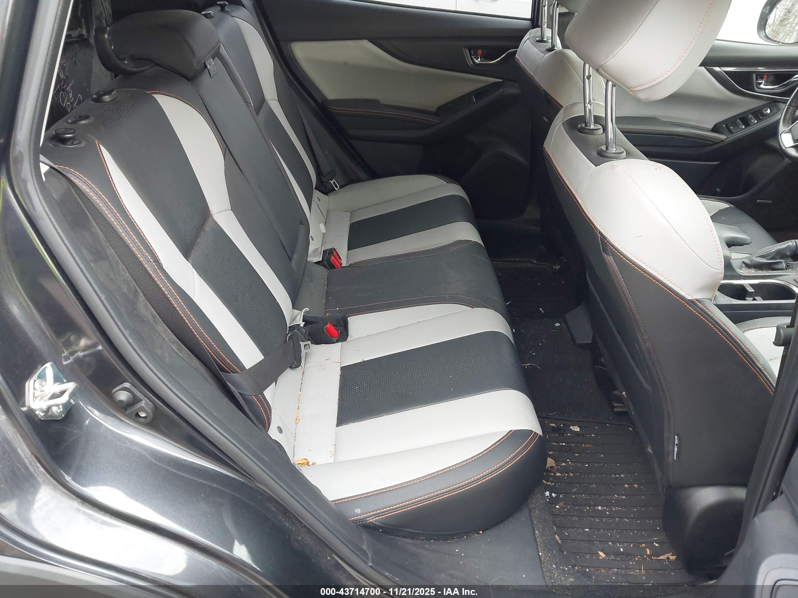 SUBARU CROSSTREK image 8