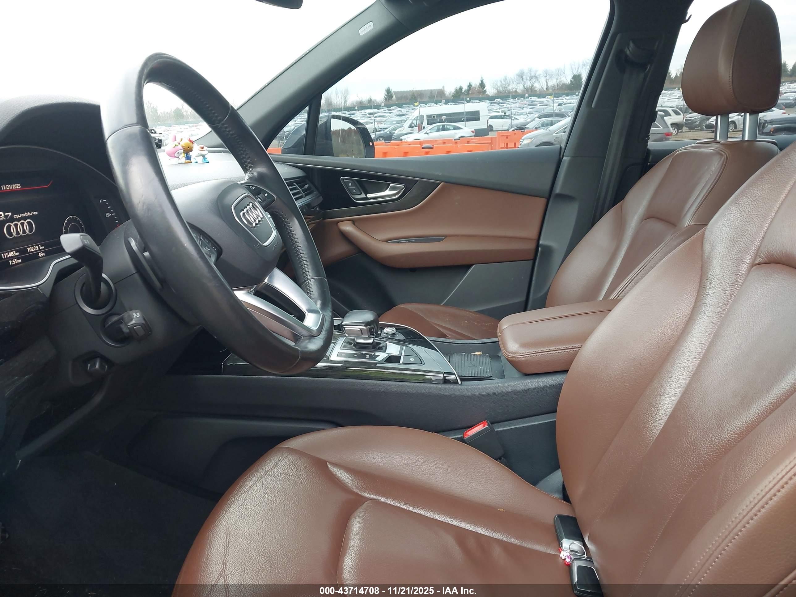 AUDI Q7 image 5