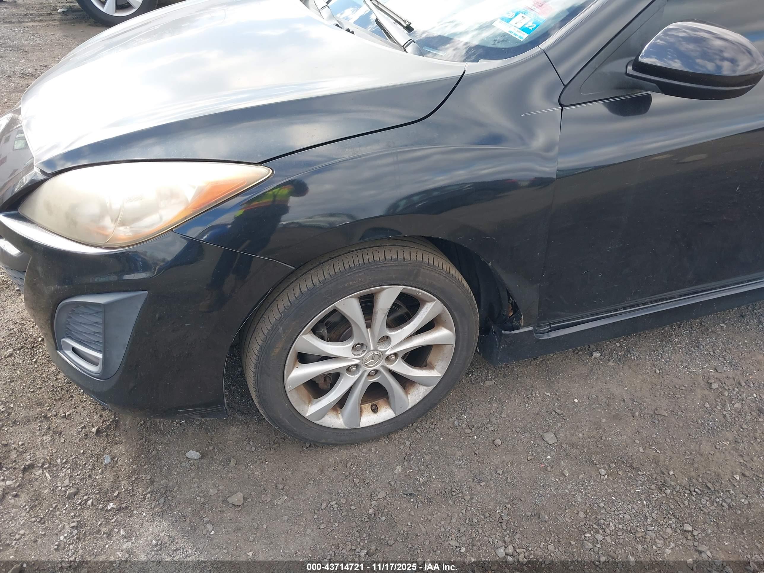 MAZDA MAZDA3 image 6