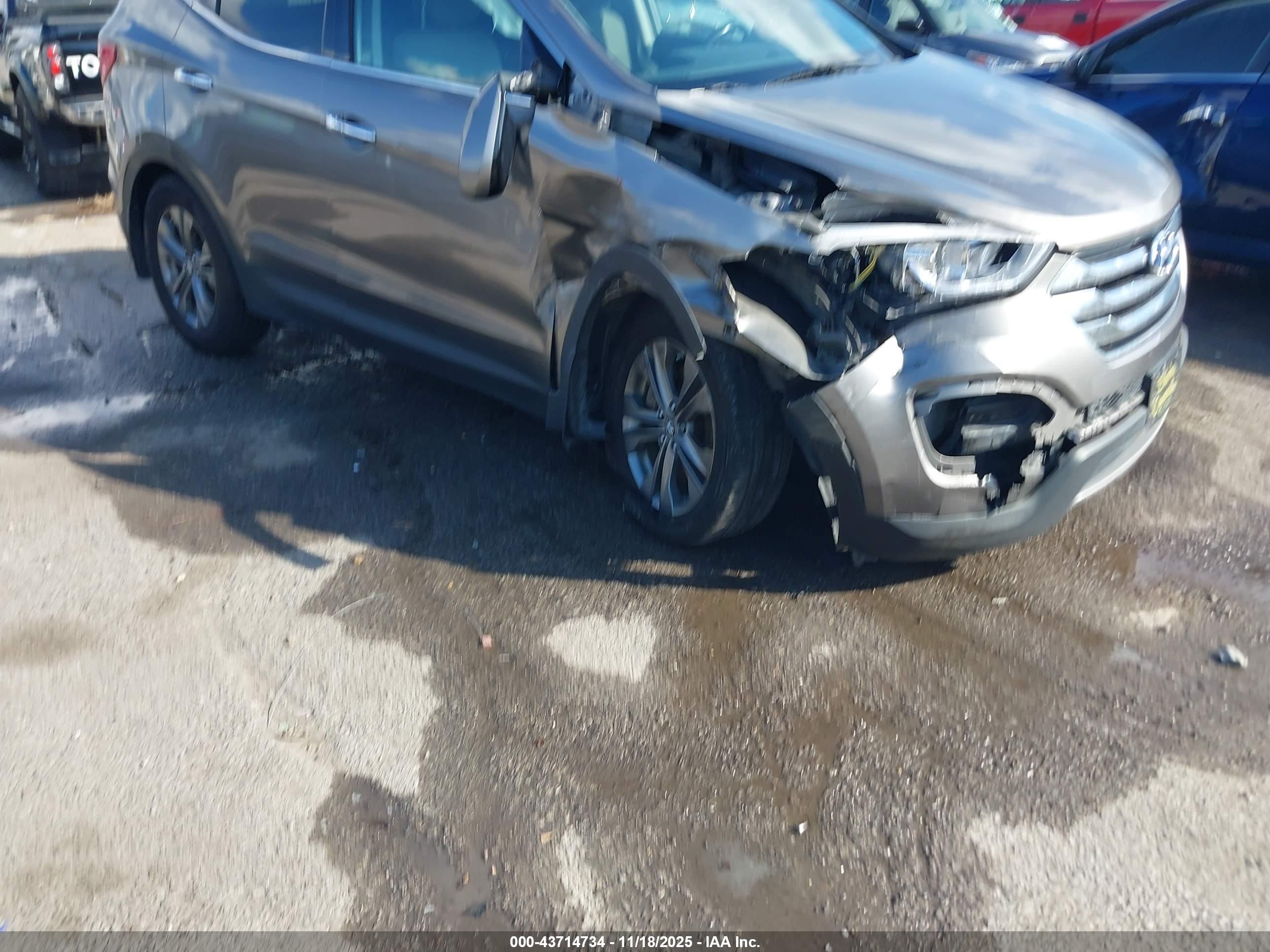 HYUNDAI SANTA image 6