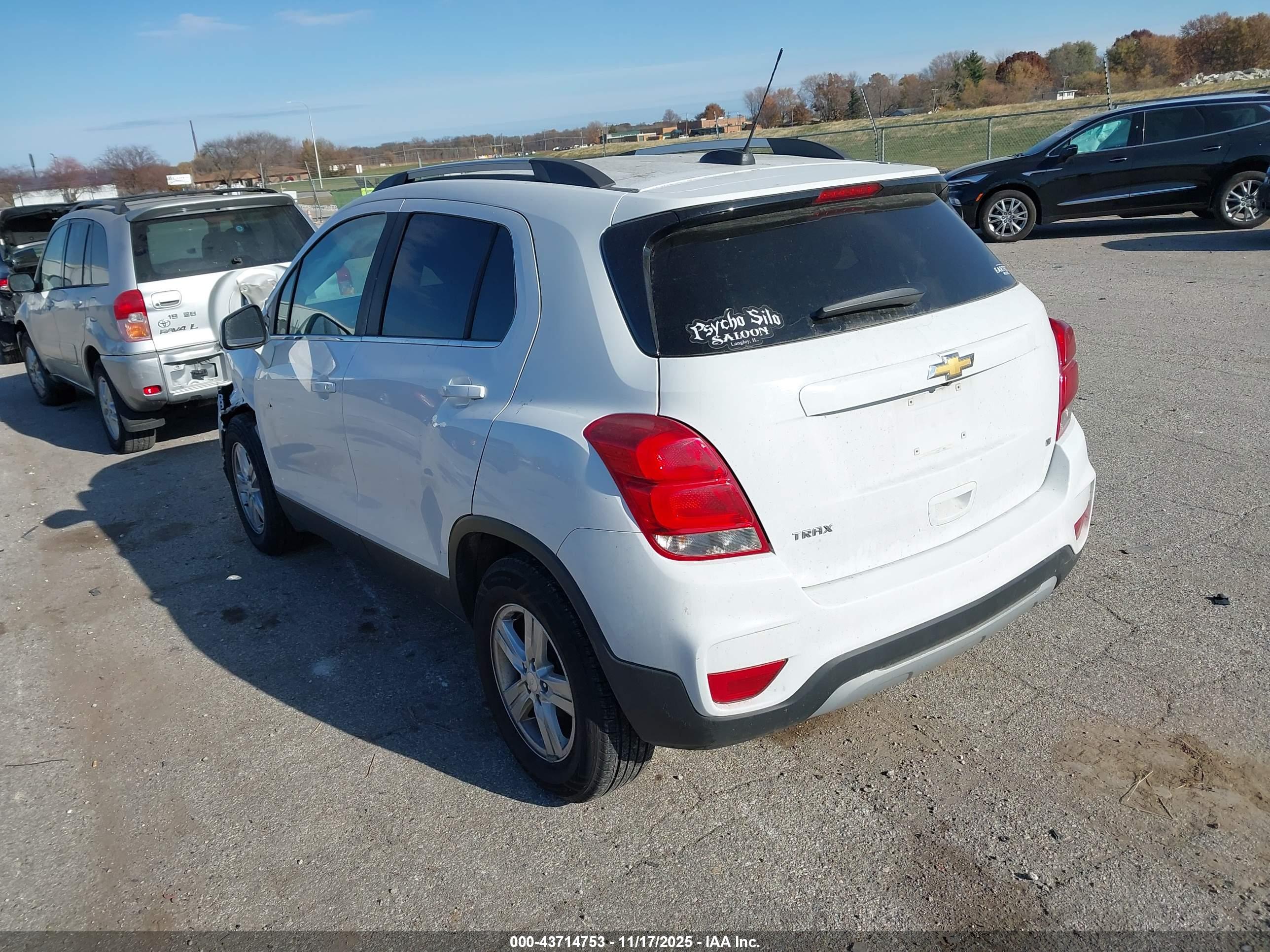 CHEVROLET TRAX image 3
