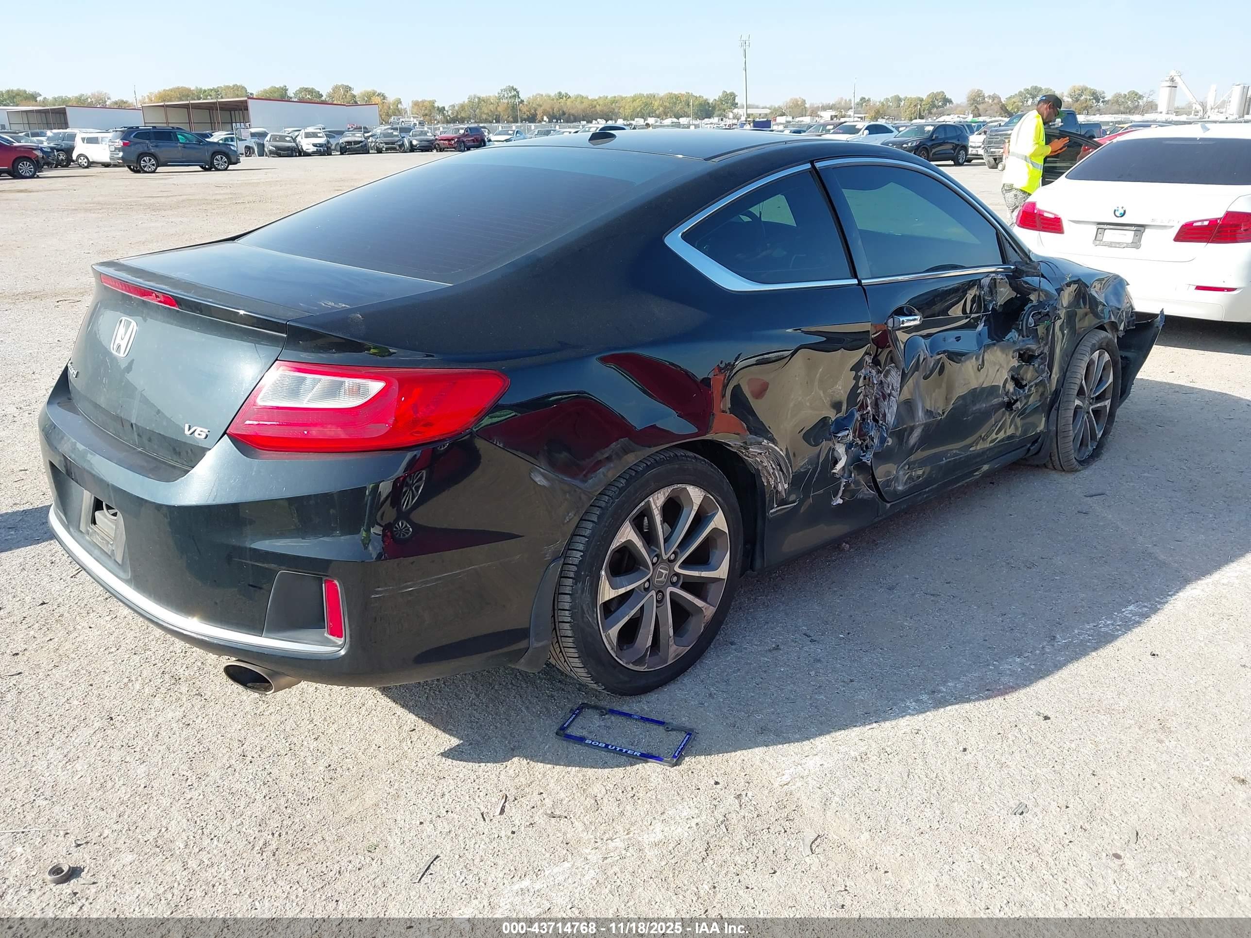 HONDA ACCORD image 4