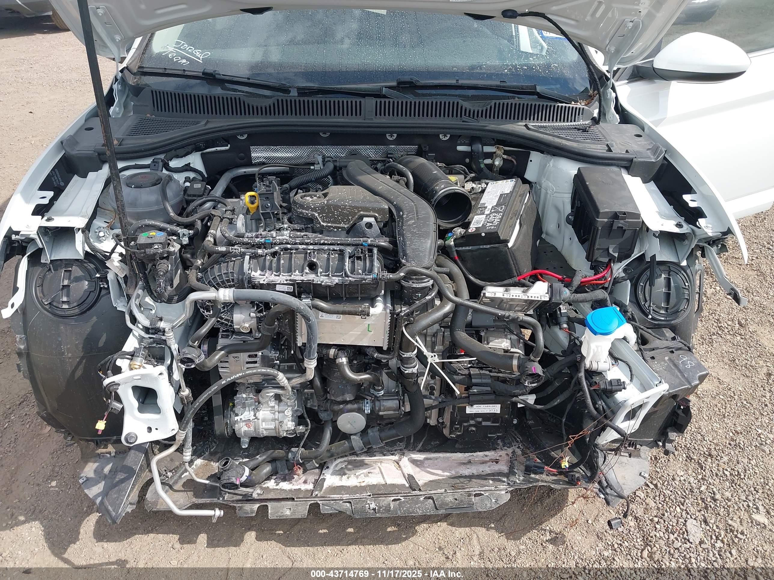 VOLKSWAGEN JETTA image 10