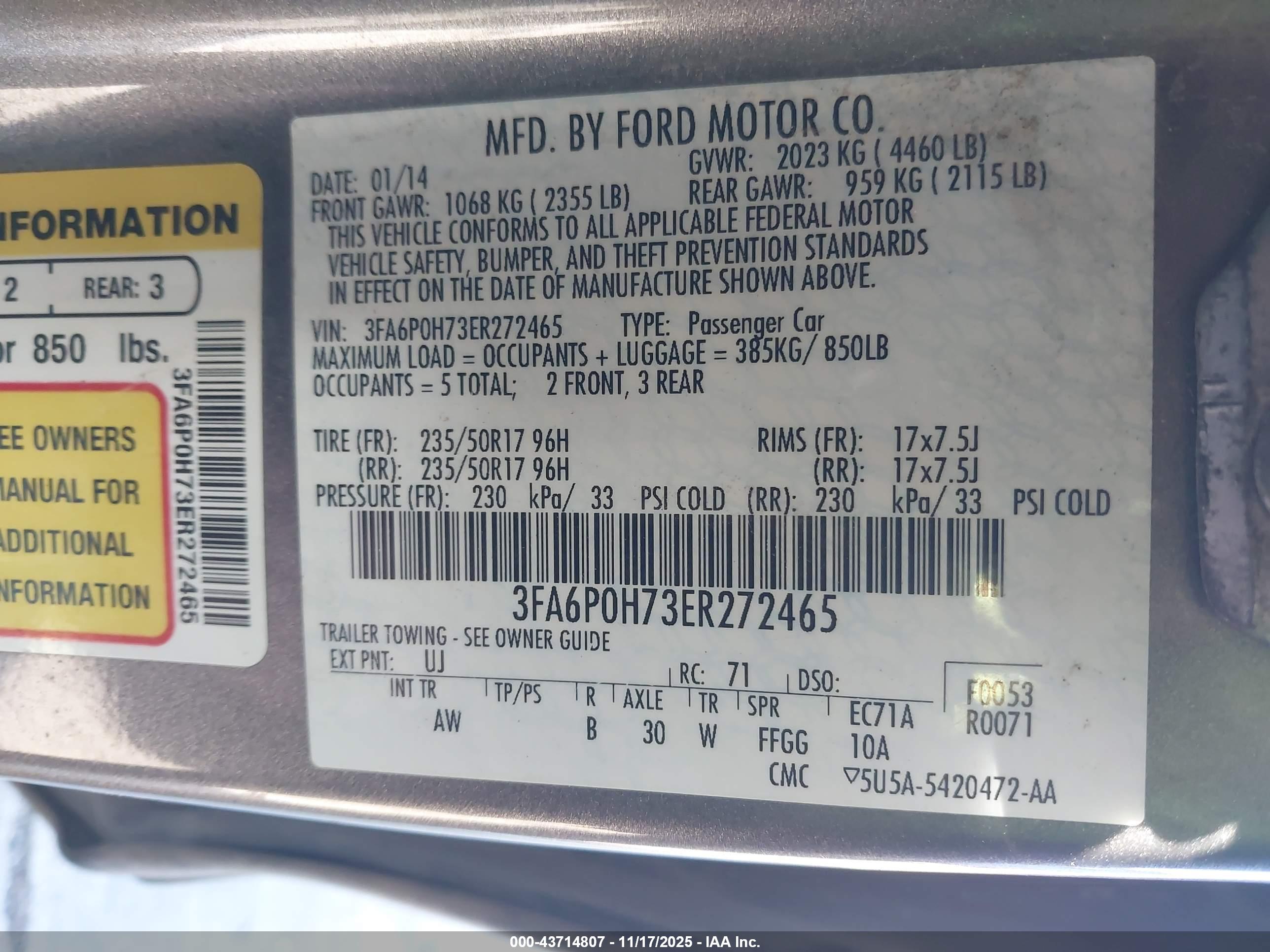 FORD FUSION image 9