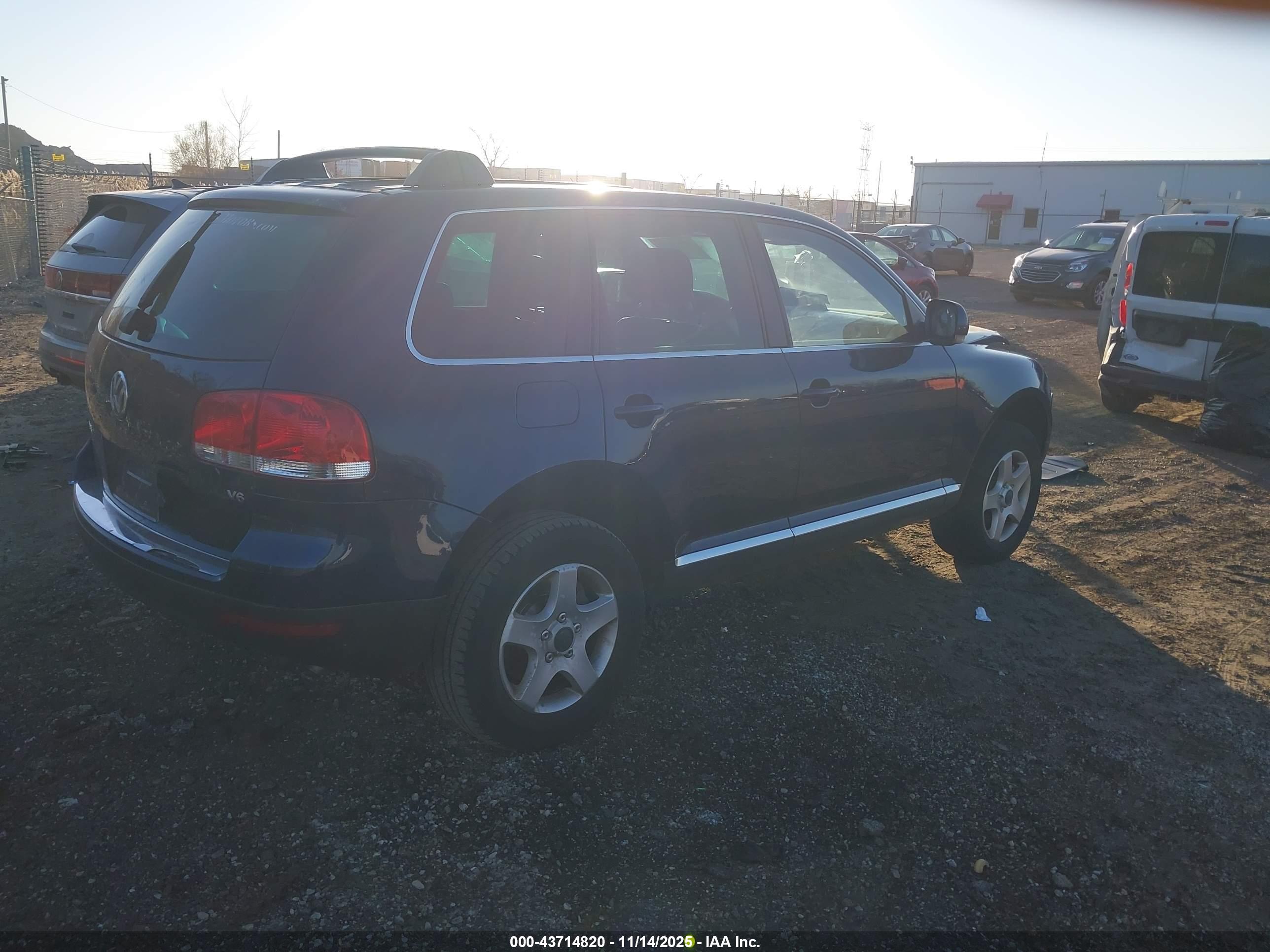 VOLKSWAGEN TOUAREG image 4