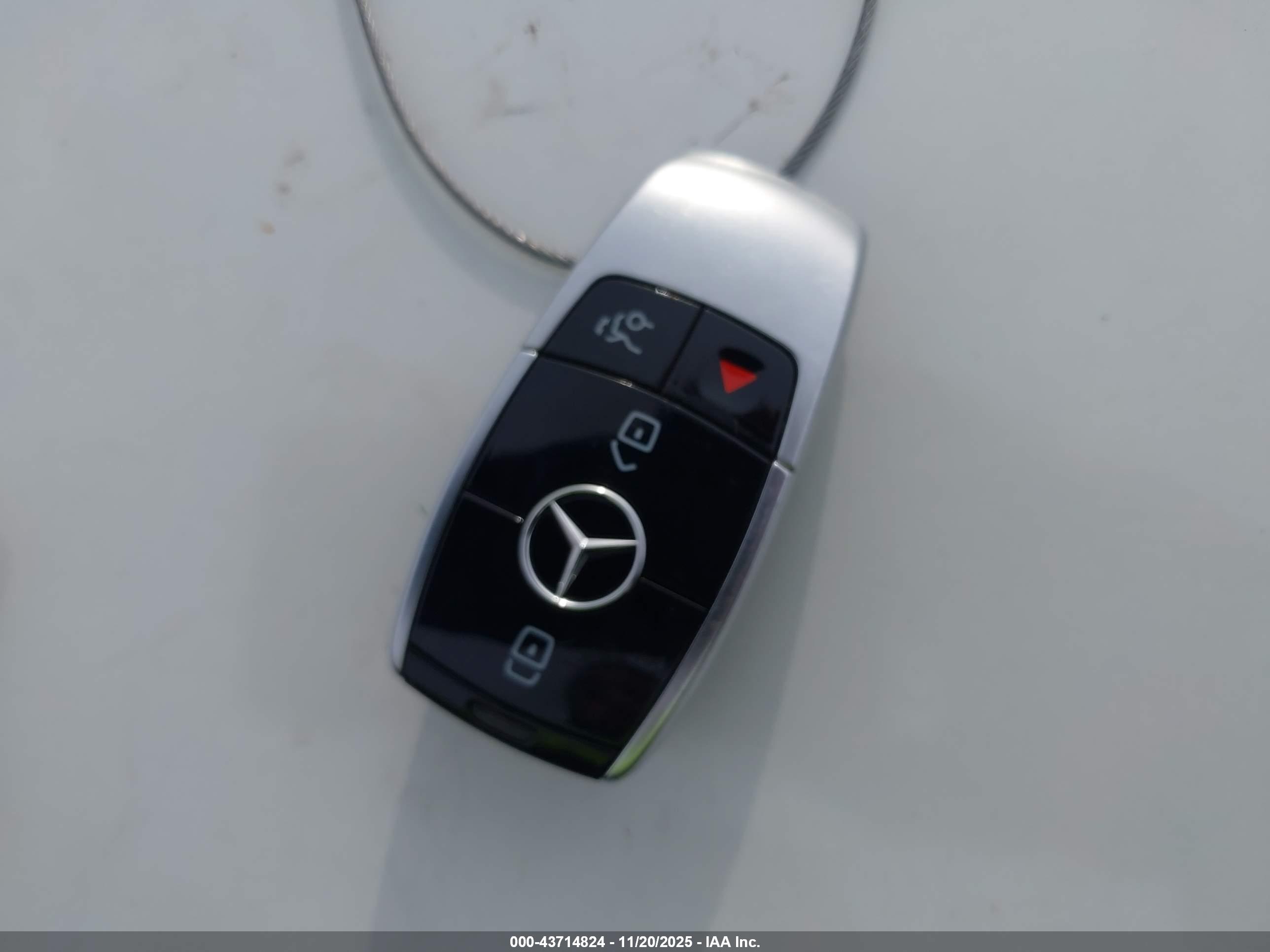 MERCEDES-BENZ S image 11