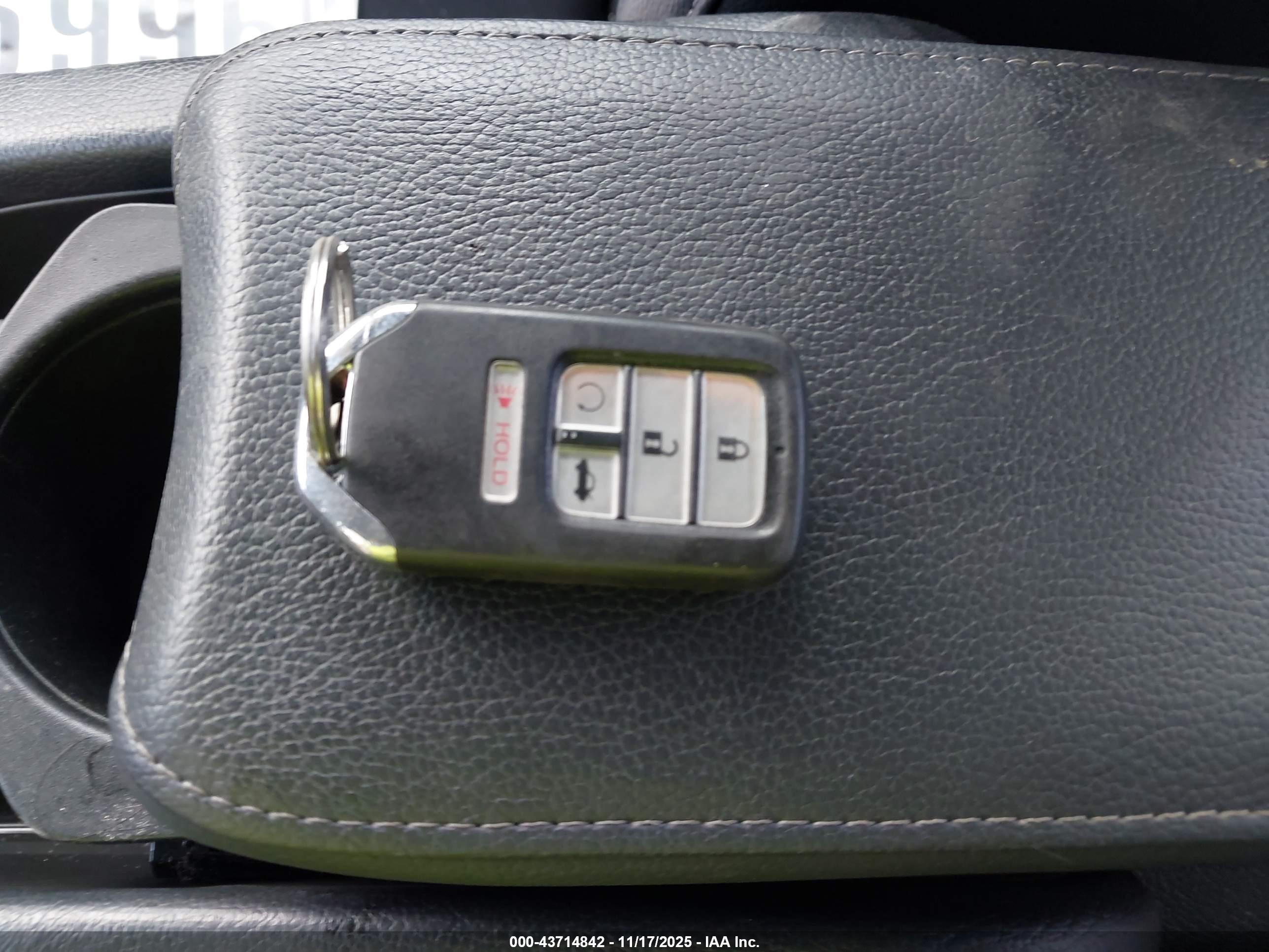 HONDA CIVIC image 11