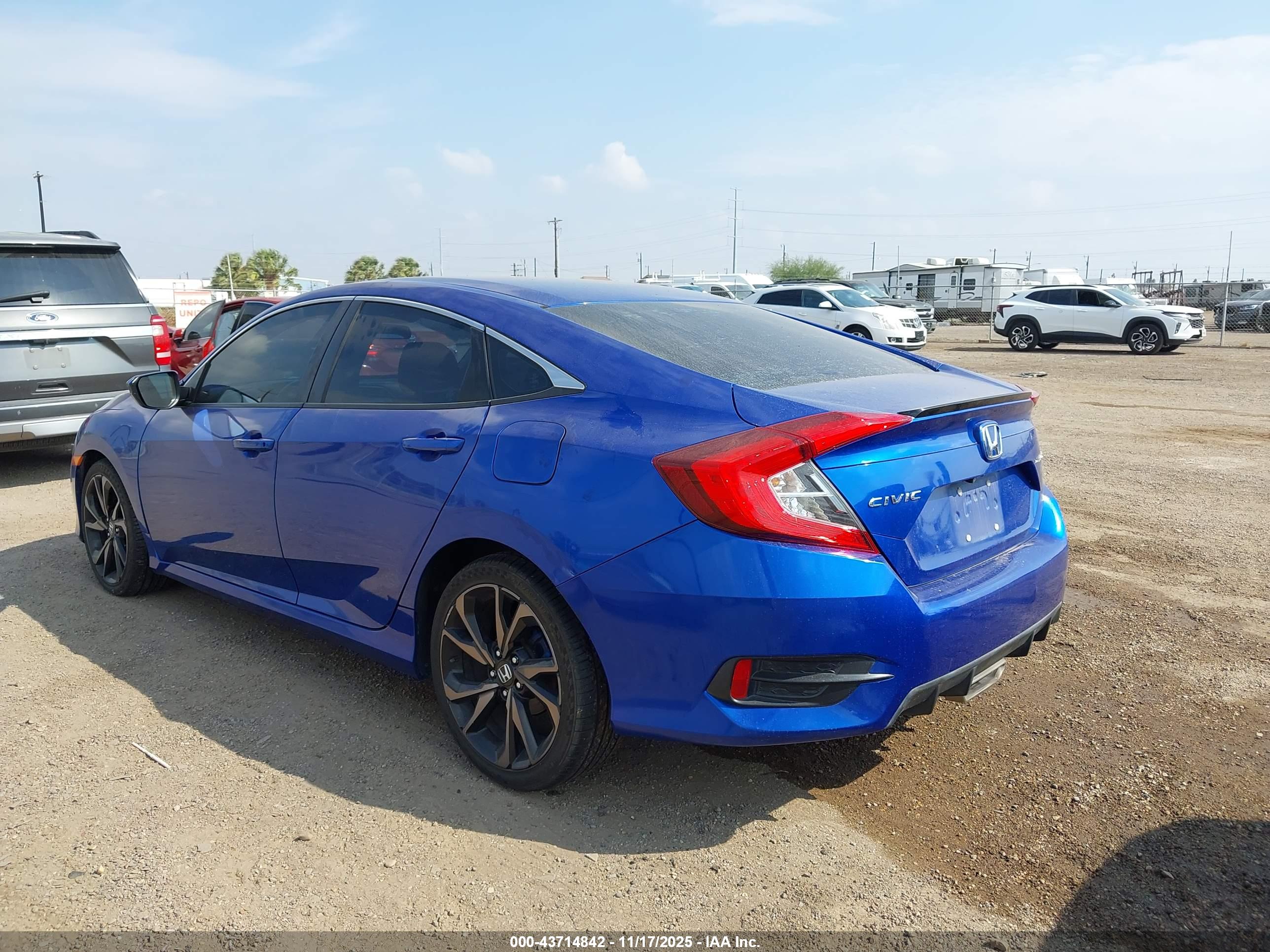 HONDA CIVIC image 3