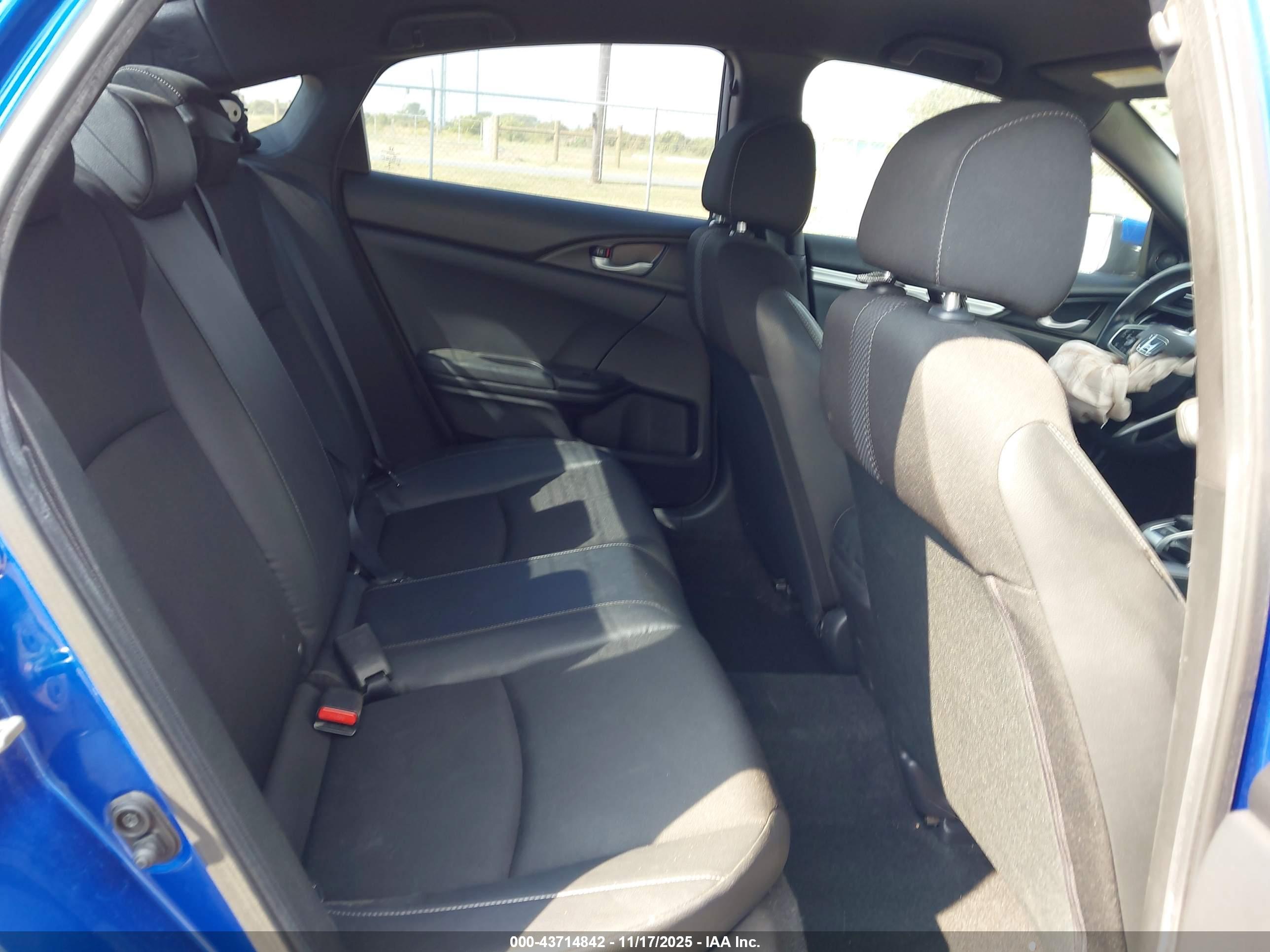 HONDA CIVIC image 8