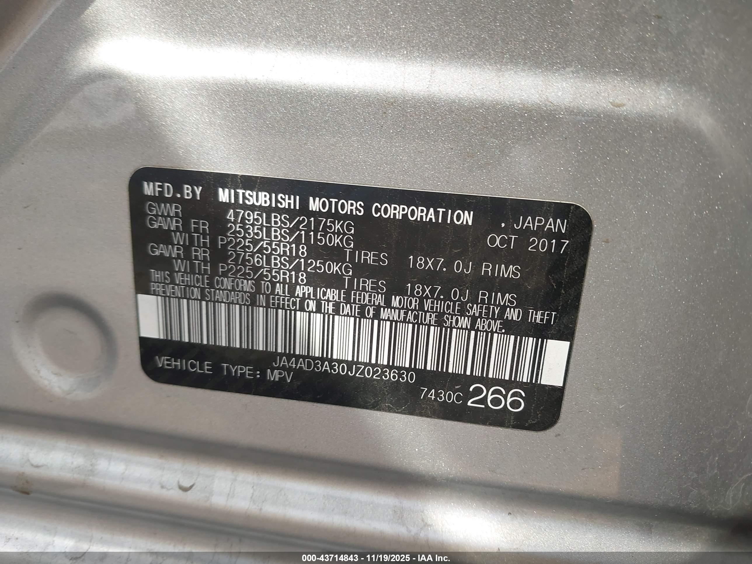 MITSUBISHI OUTLANDER image 9