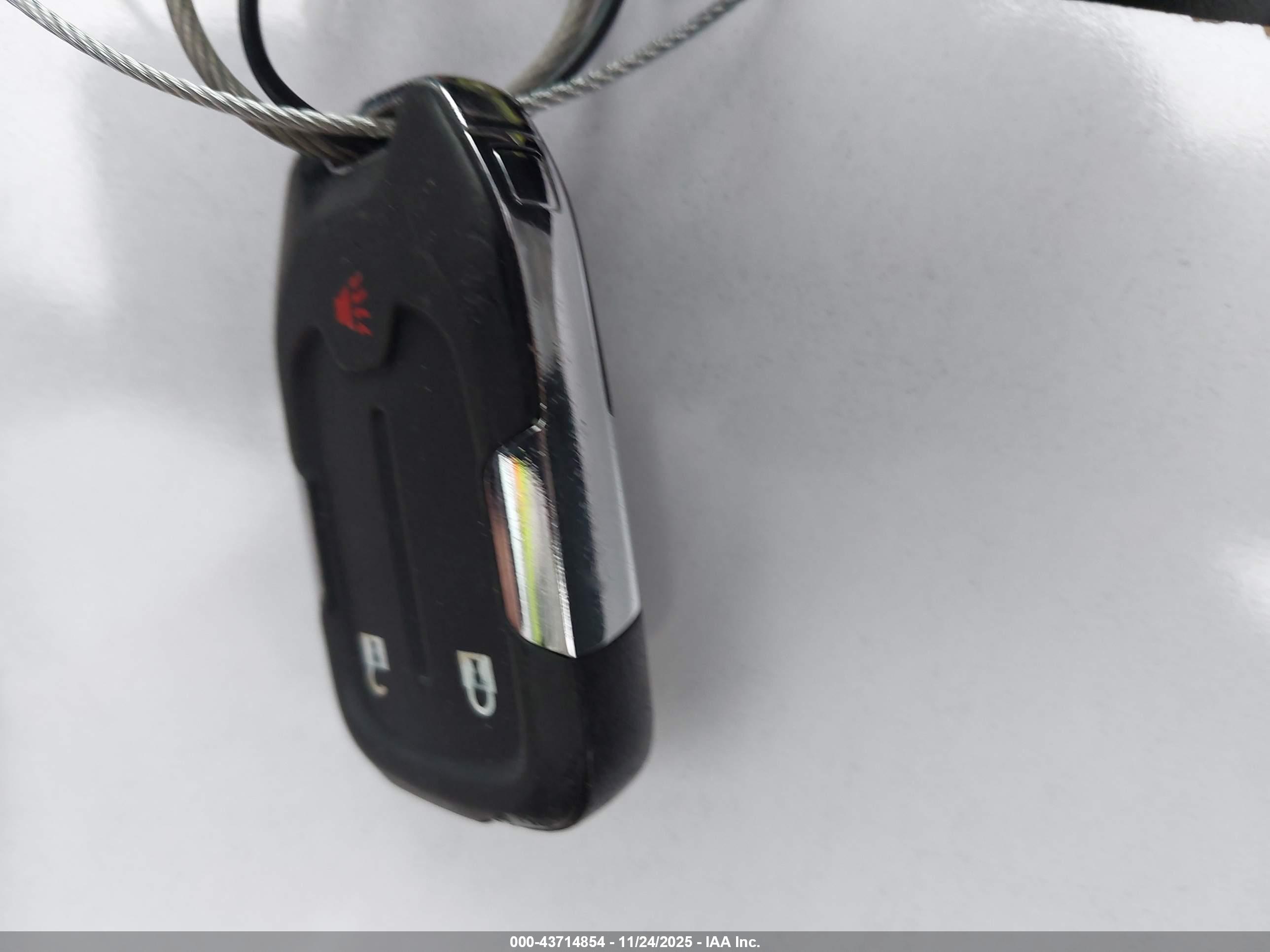 GMC TERRAIN image 11