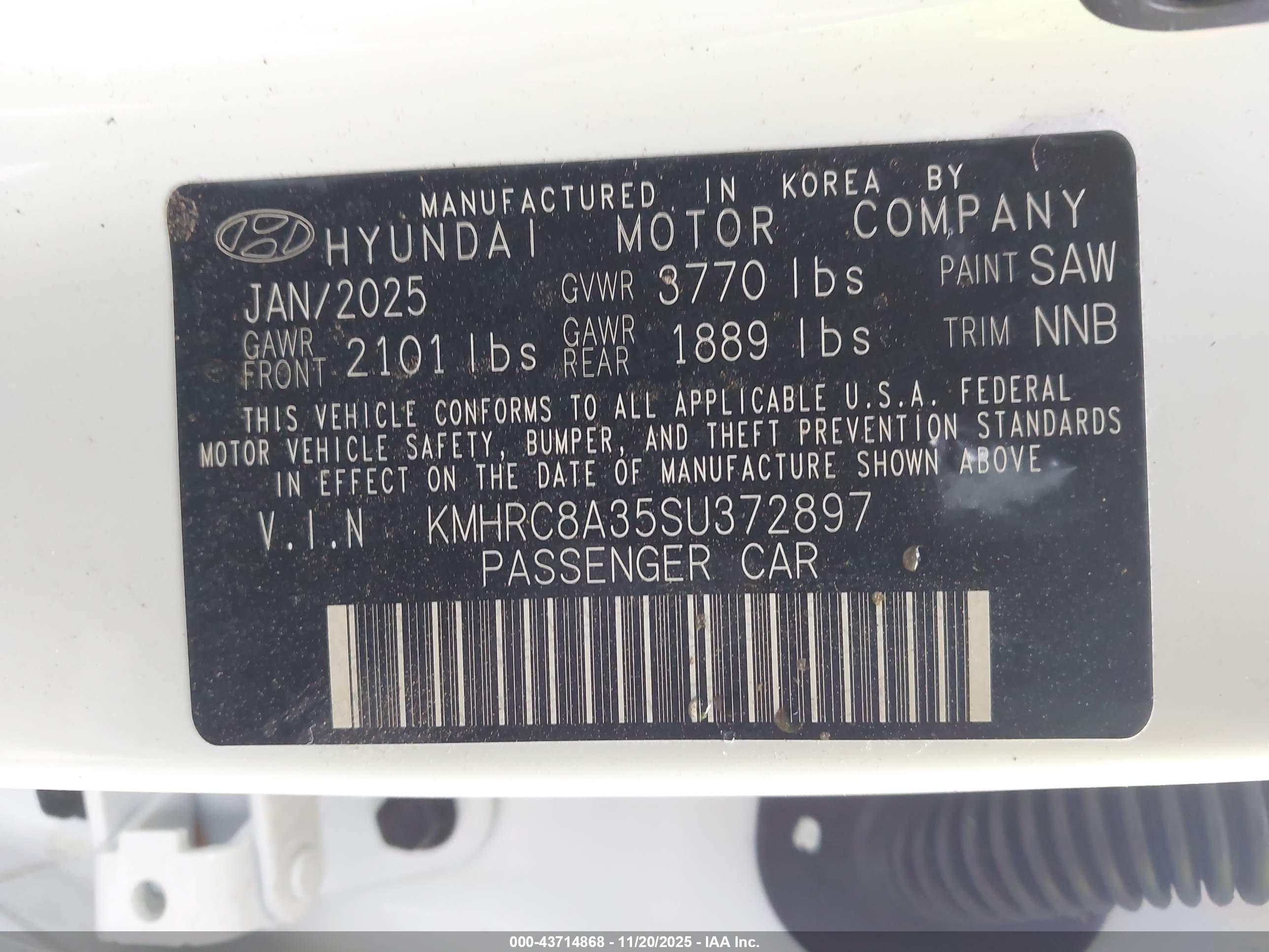 HYUNDAI VENUE image 9