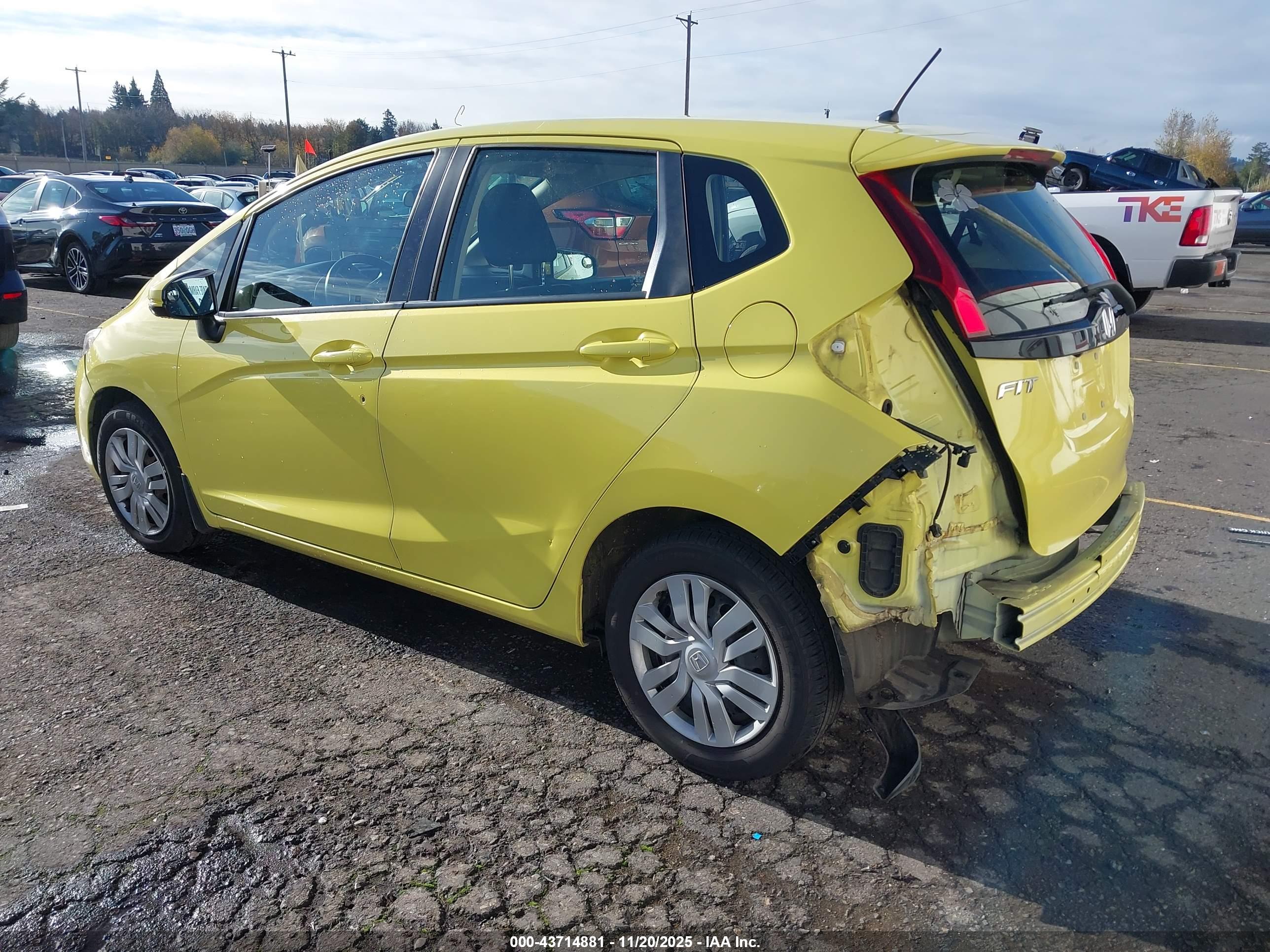 HONDA FIT image 3