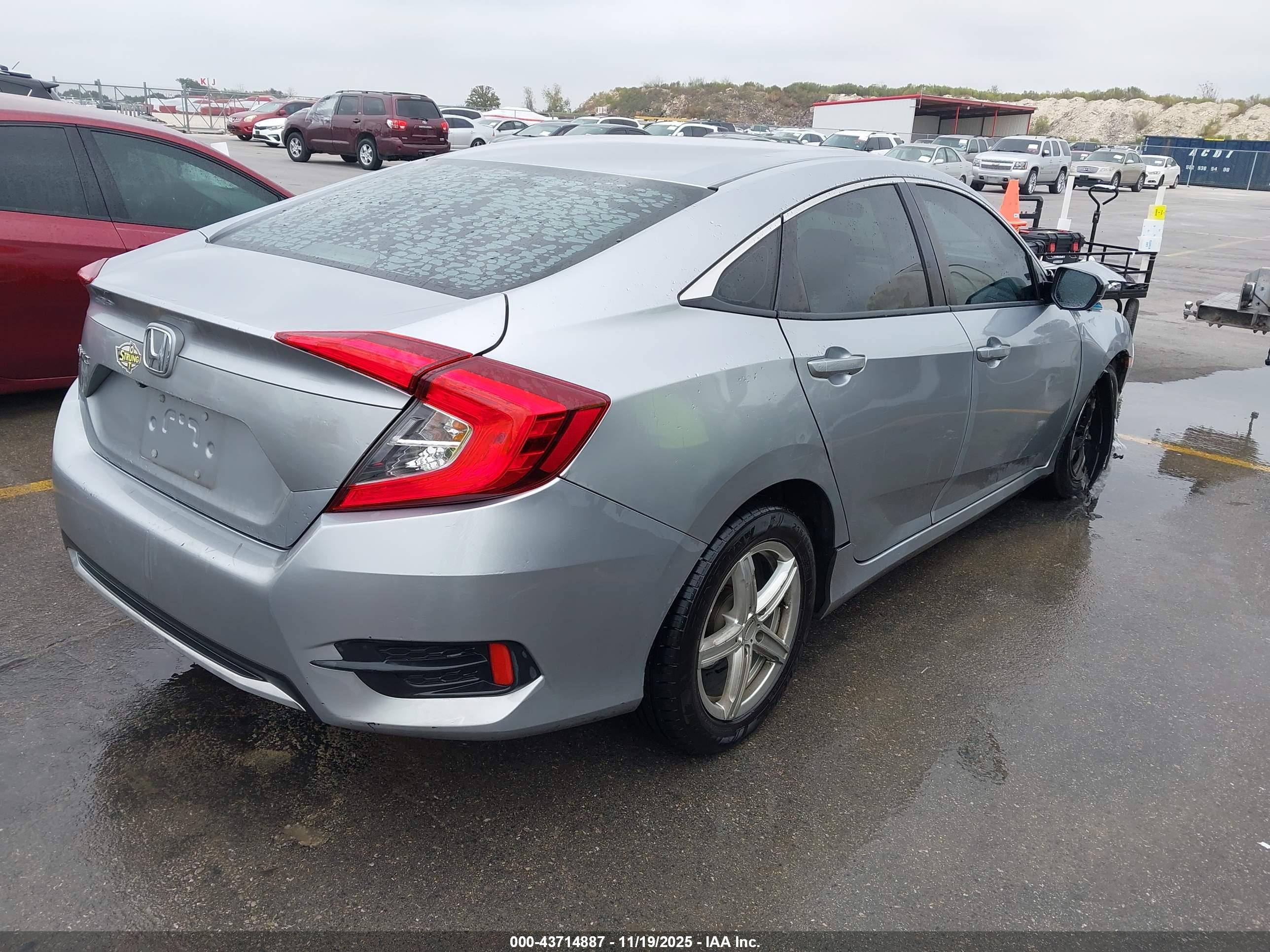 HONDA CIVIC image 4