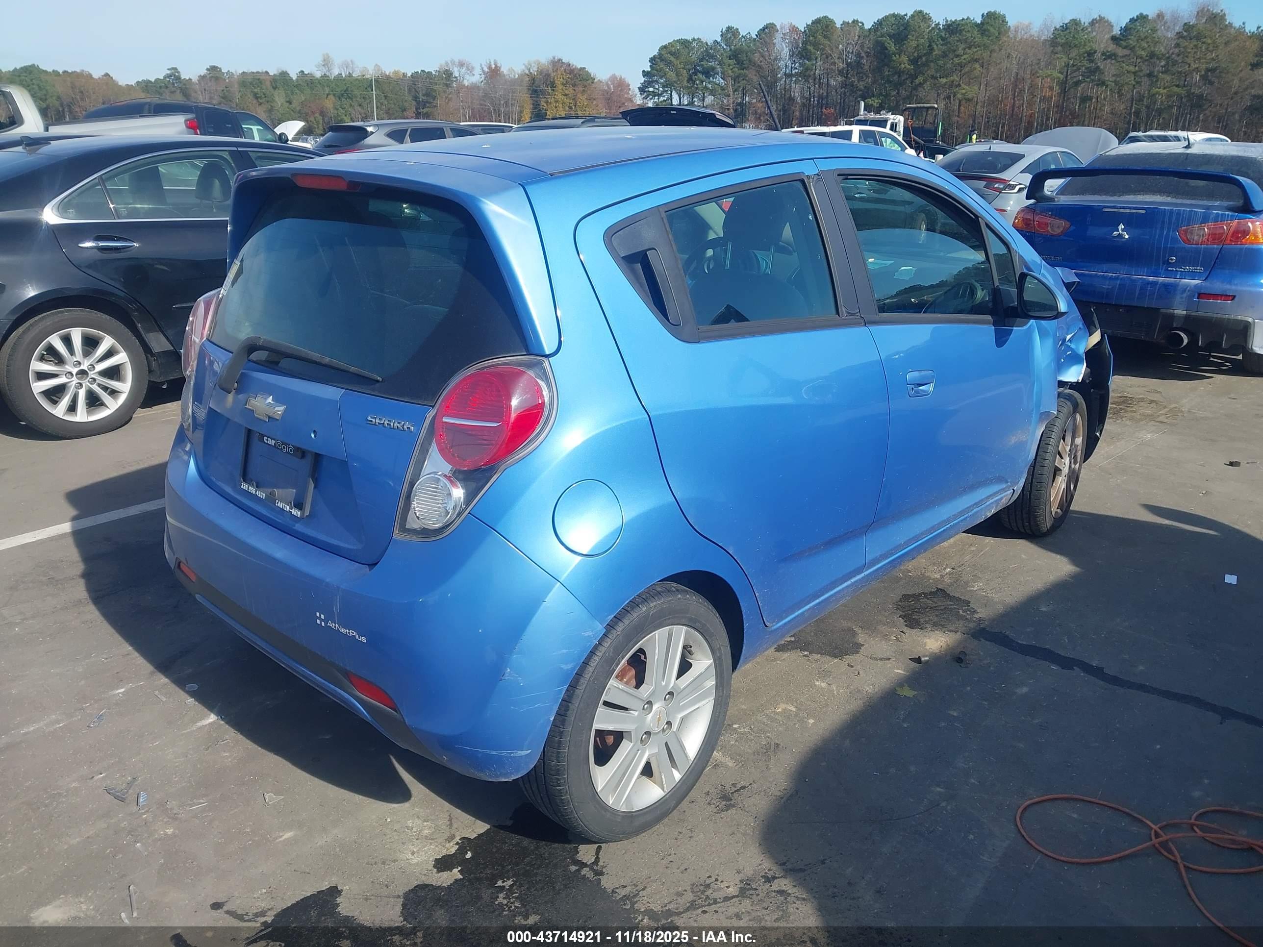 CHEVROLET SPARK image 4