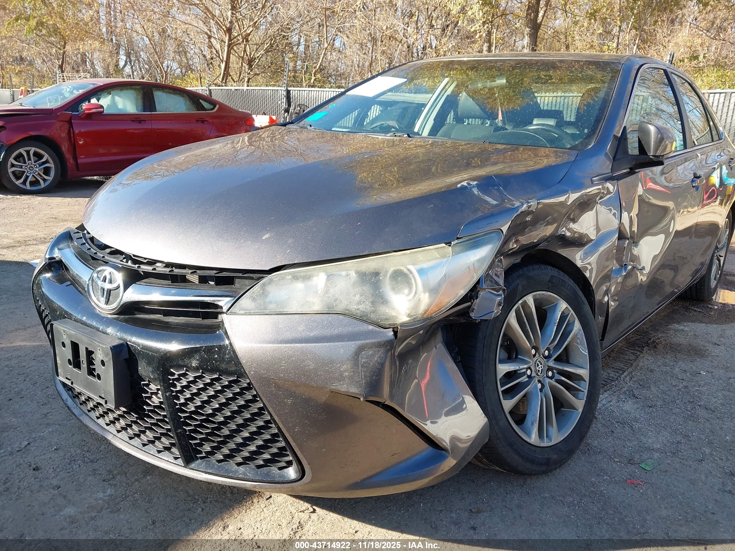 TOYOTA CAMRY image 6