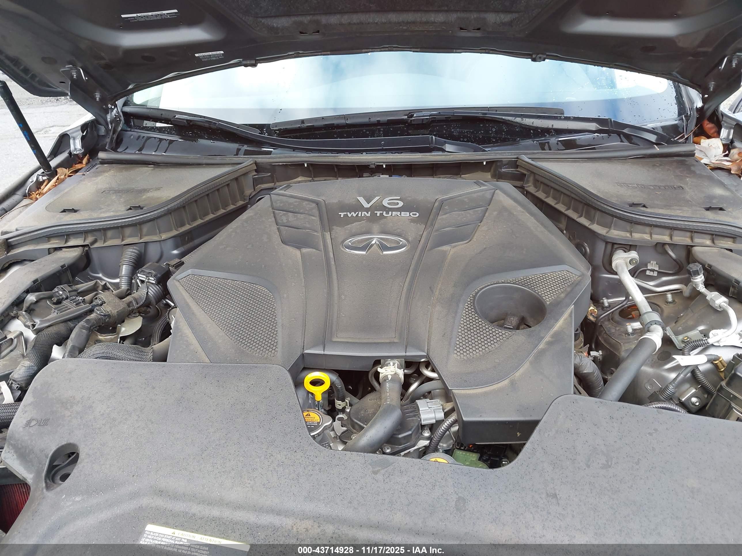 INFINITI Q50 image 10