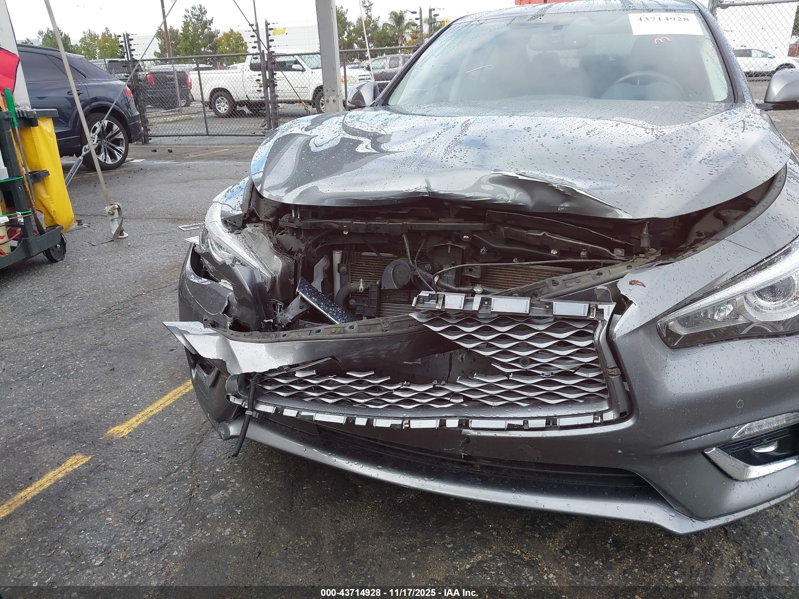 INFINITI Q50 image 6