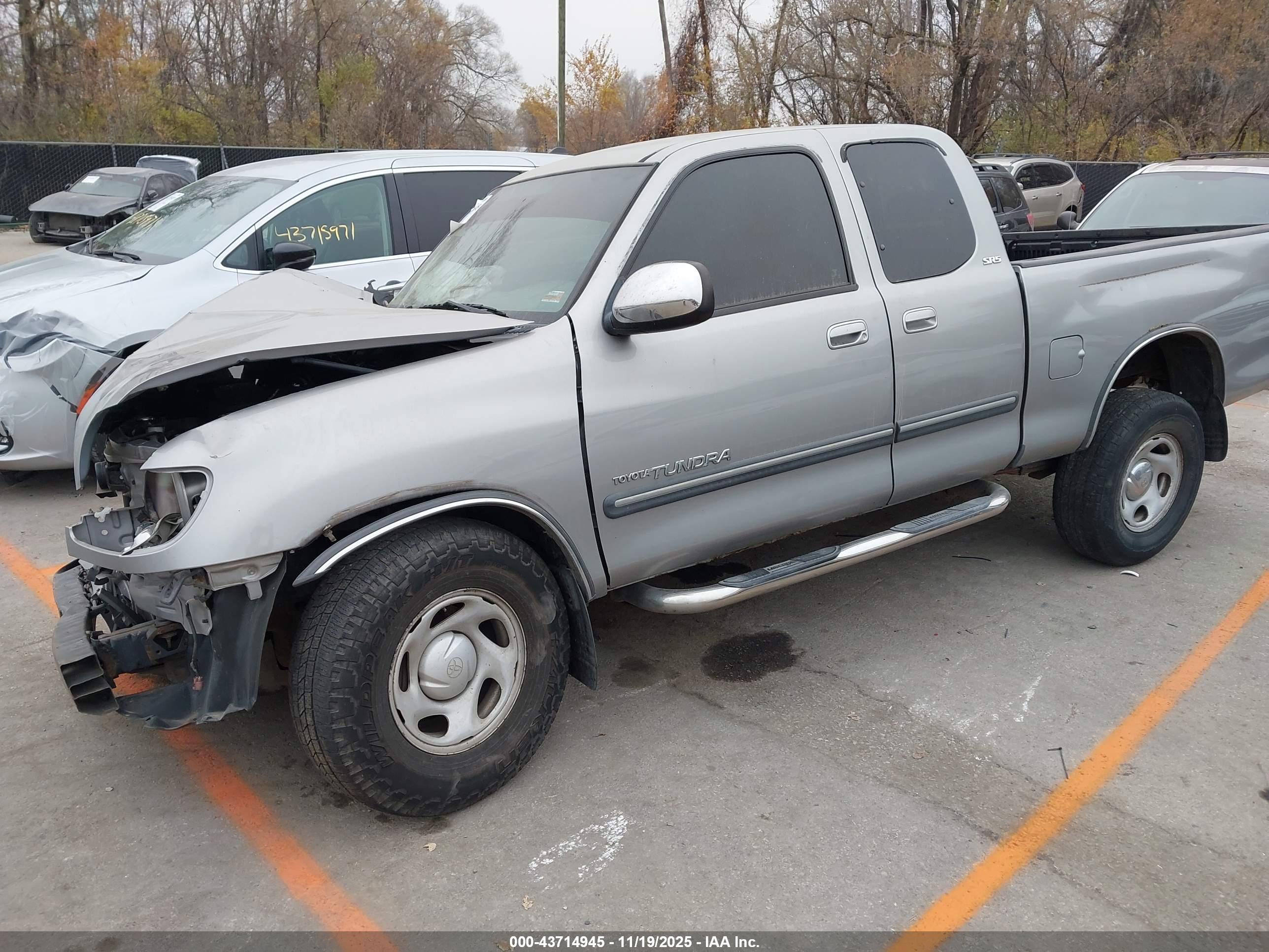 TOYOTA TUNDRA image 2