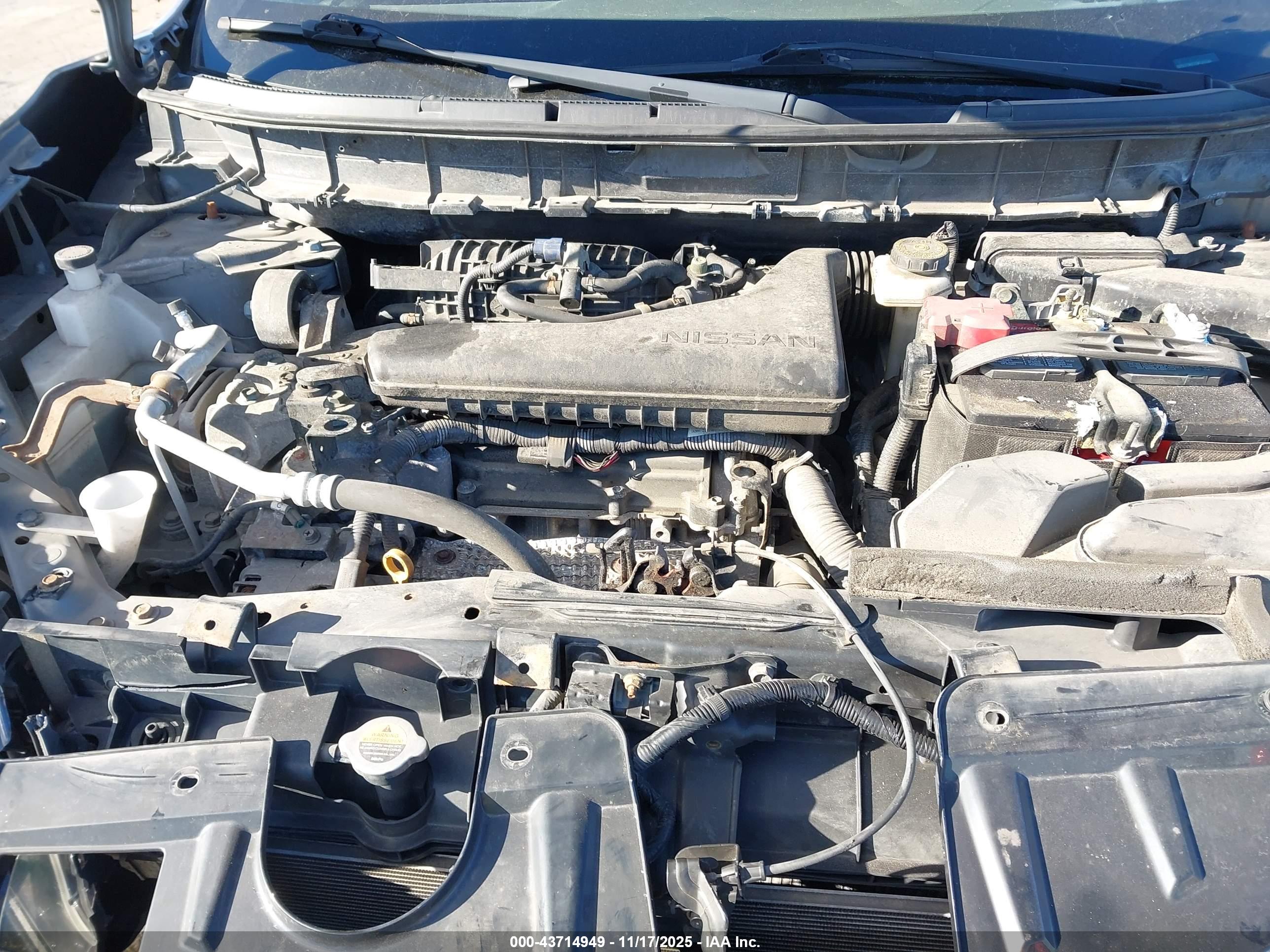 NISSAN ROGUE image 10