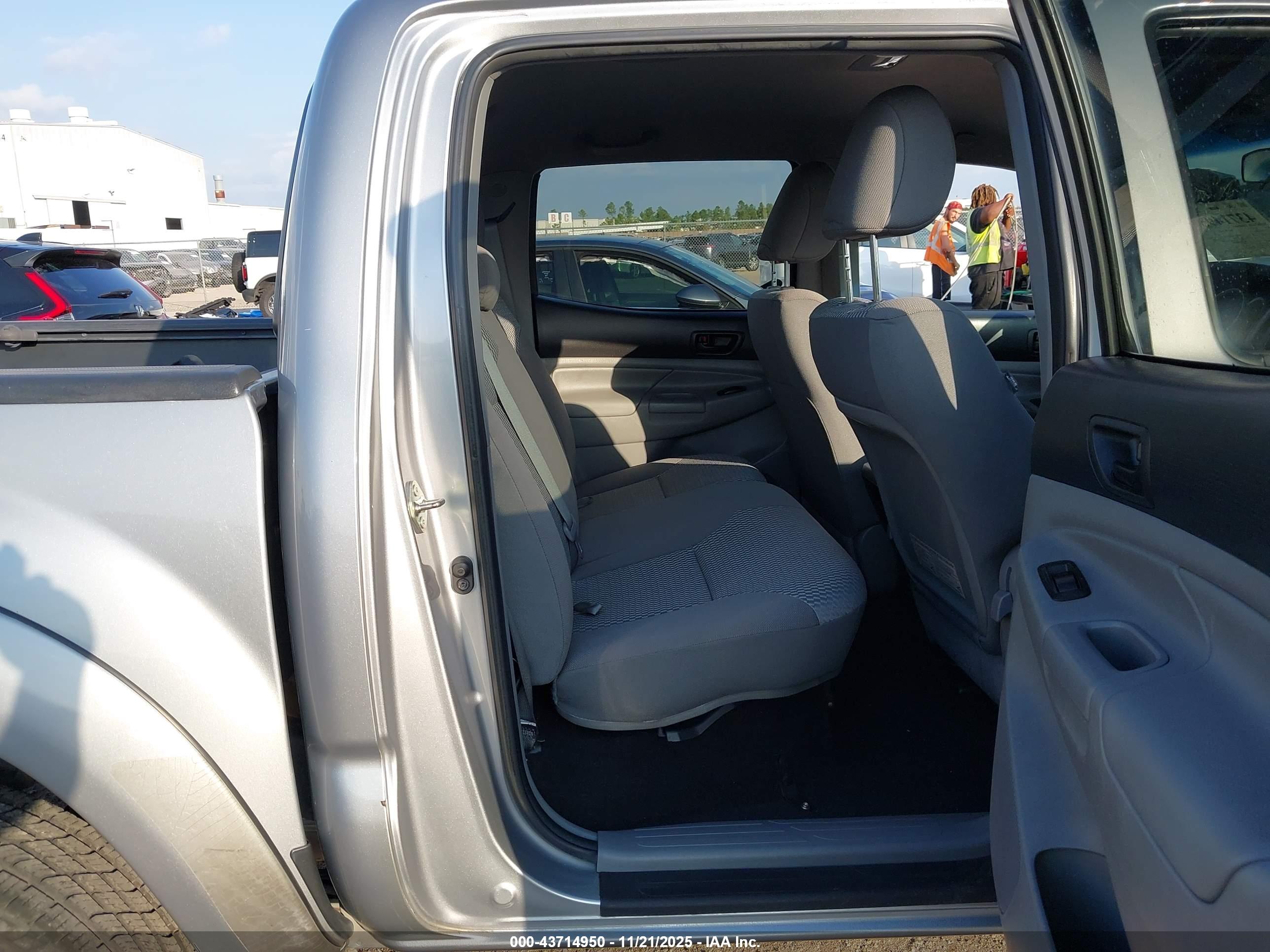 TOYOTA TACOMA image 8