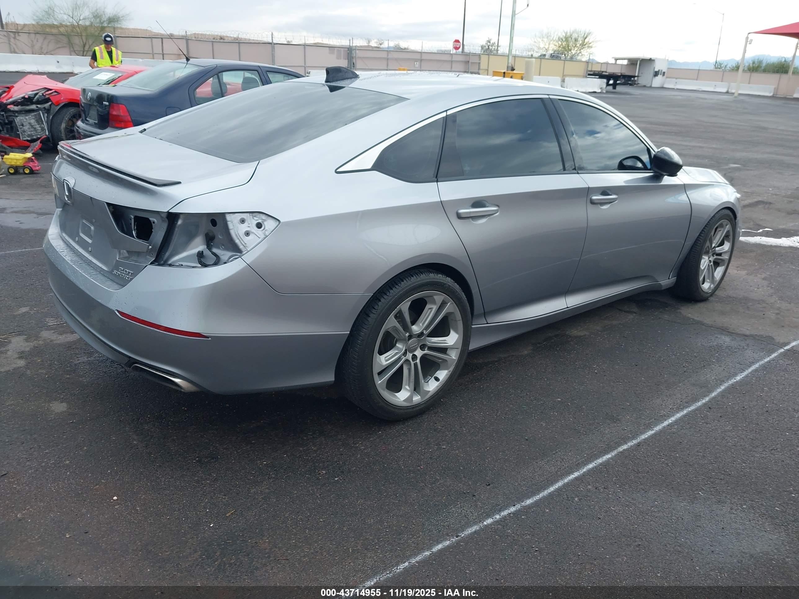 HONDA ACCORD image 4