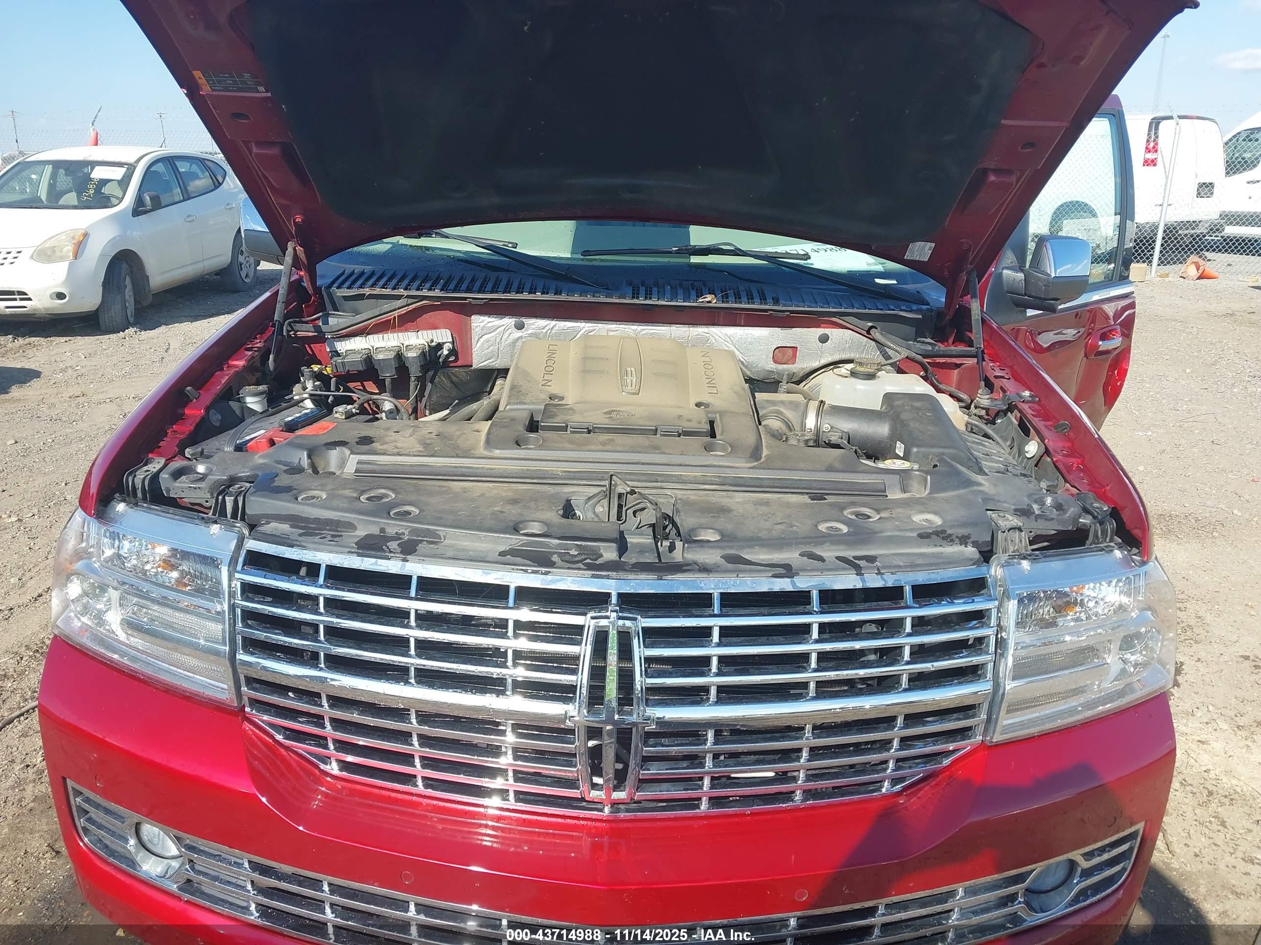 LINCOLN NAVIGATOR image 10
