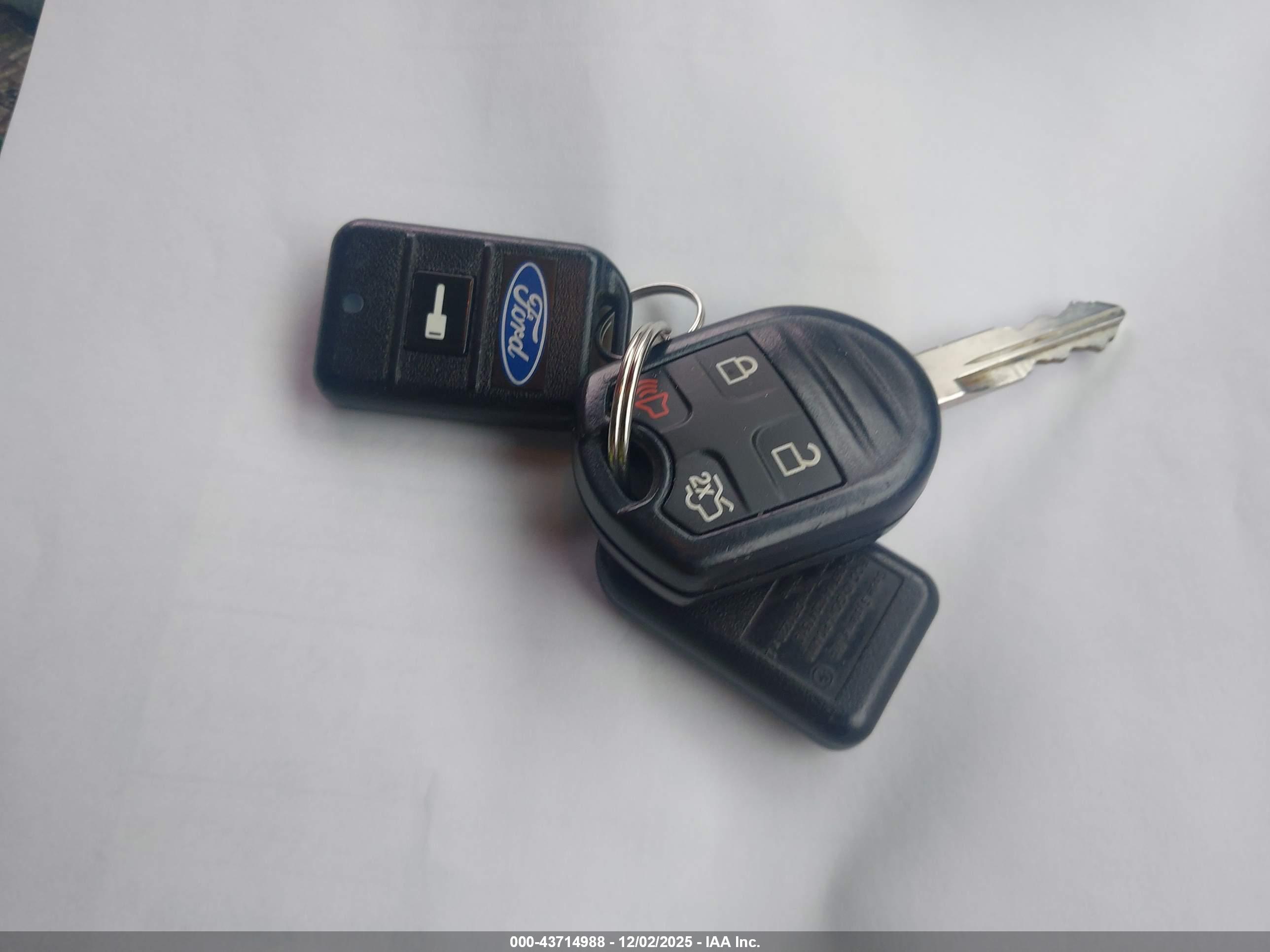 LINCOLN NAVIGATOR image 11