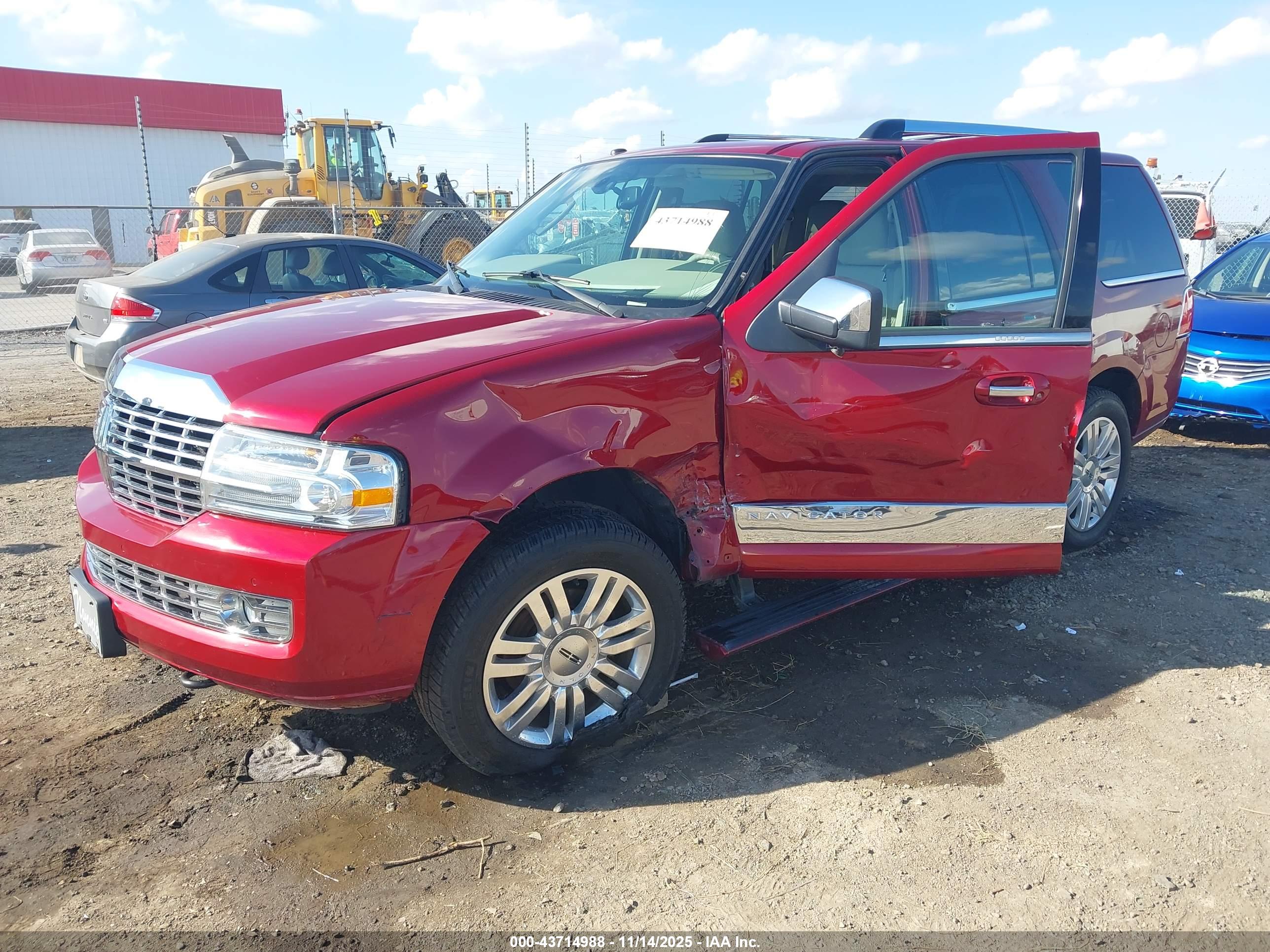 LINCOLN NAVIGATOR image 2