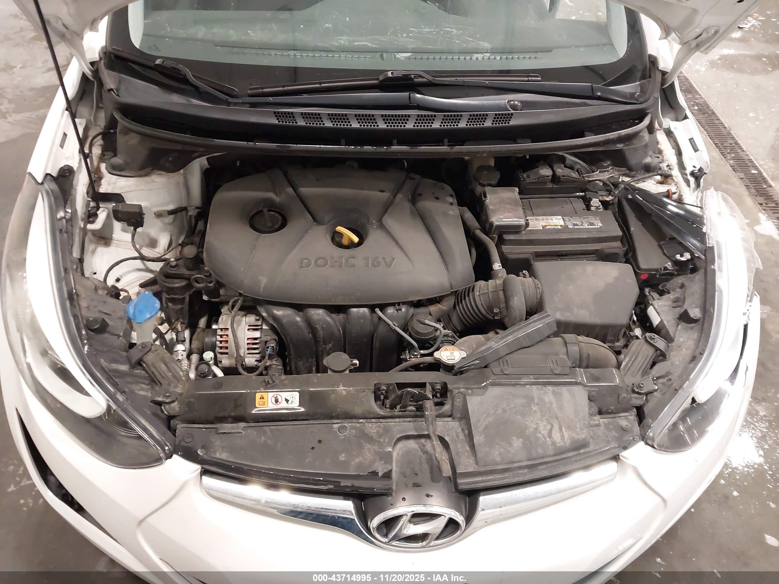 HYUNDAI ELANTRA image 10