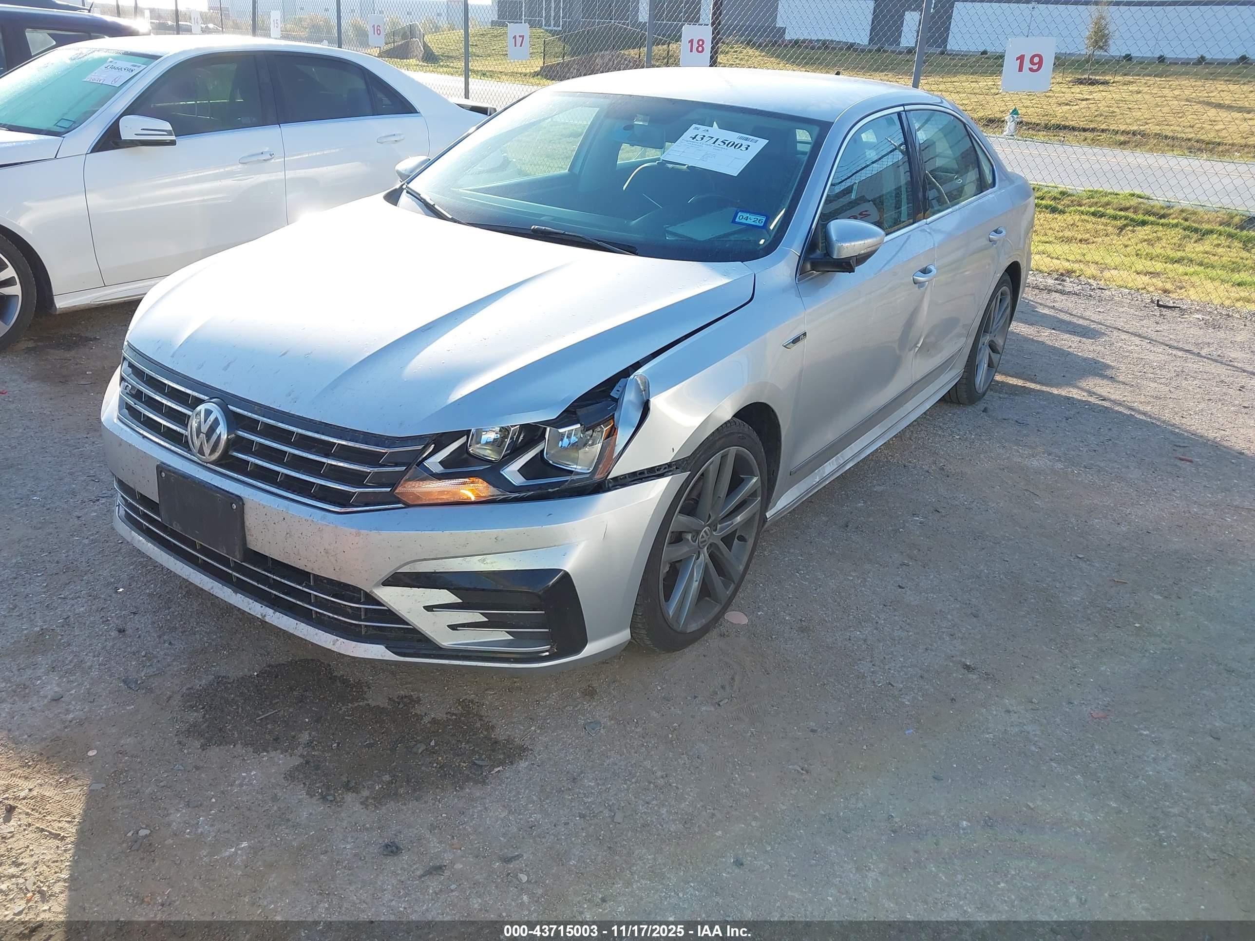 VOLKSWAGEN PASSAT image 2