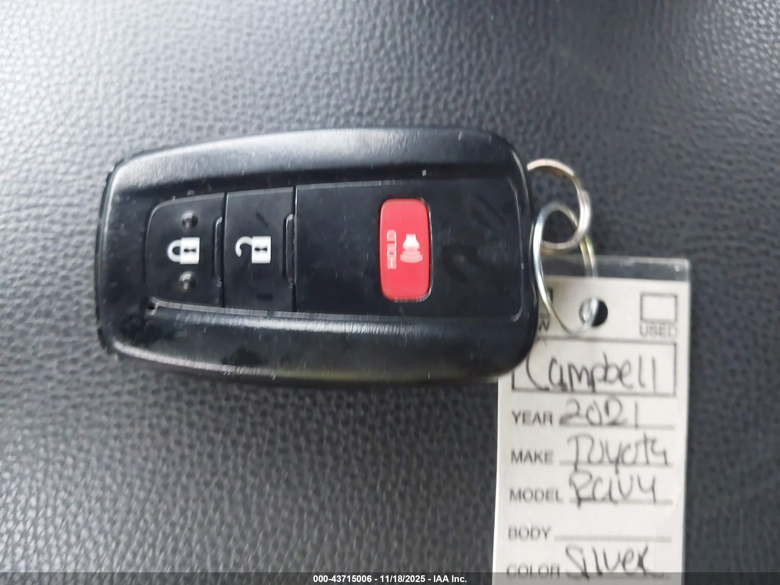 TOYOTA RAV4 image 11