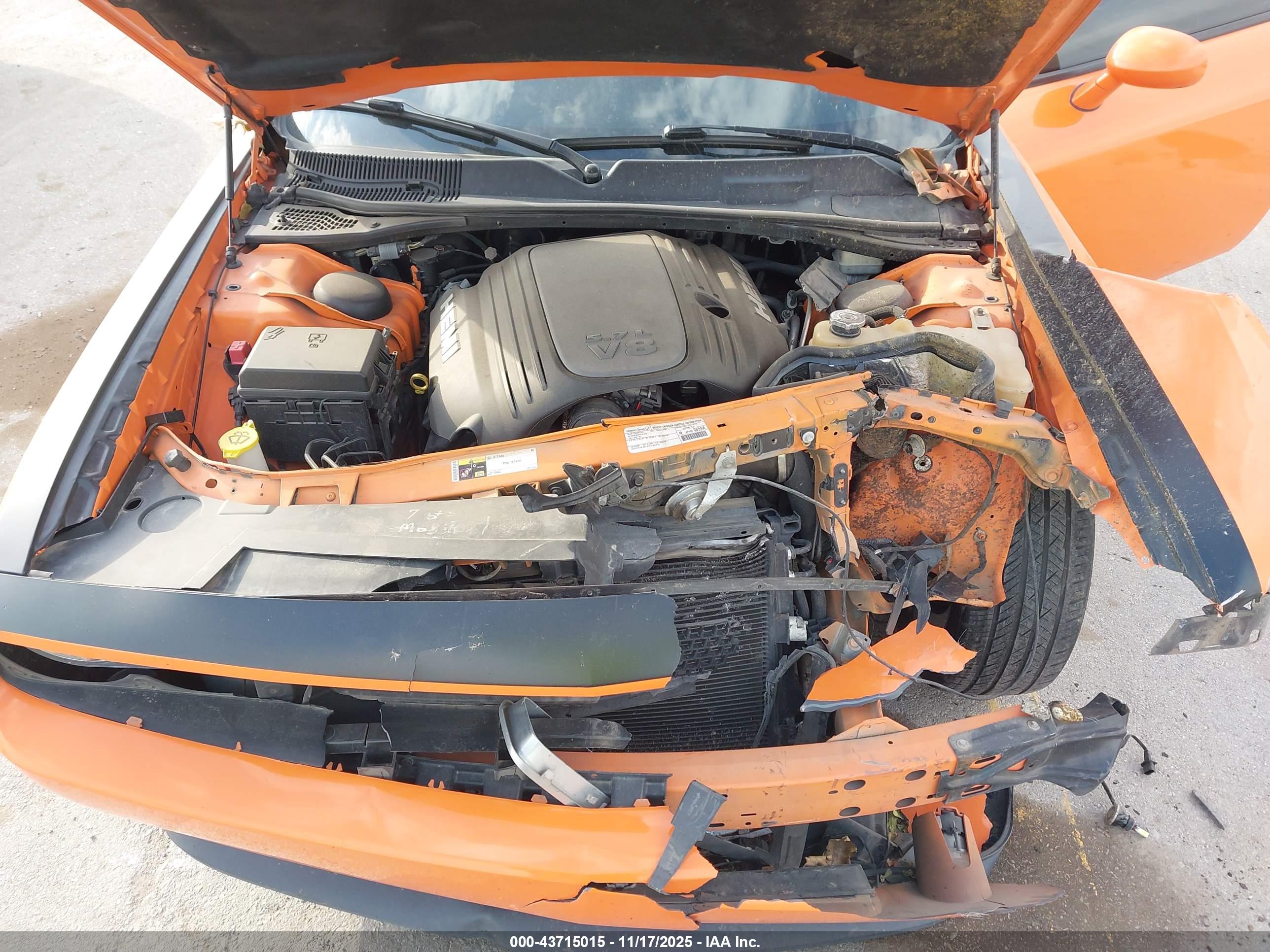 DODGE CHALLENGER image 10
