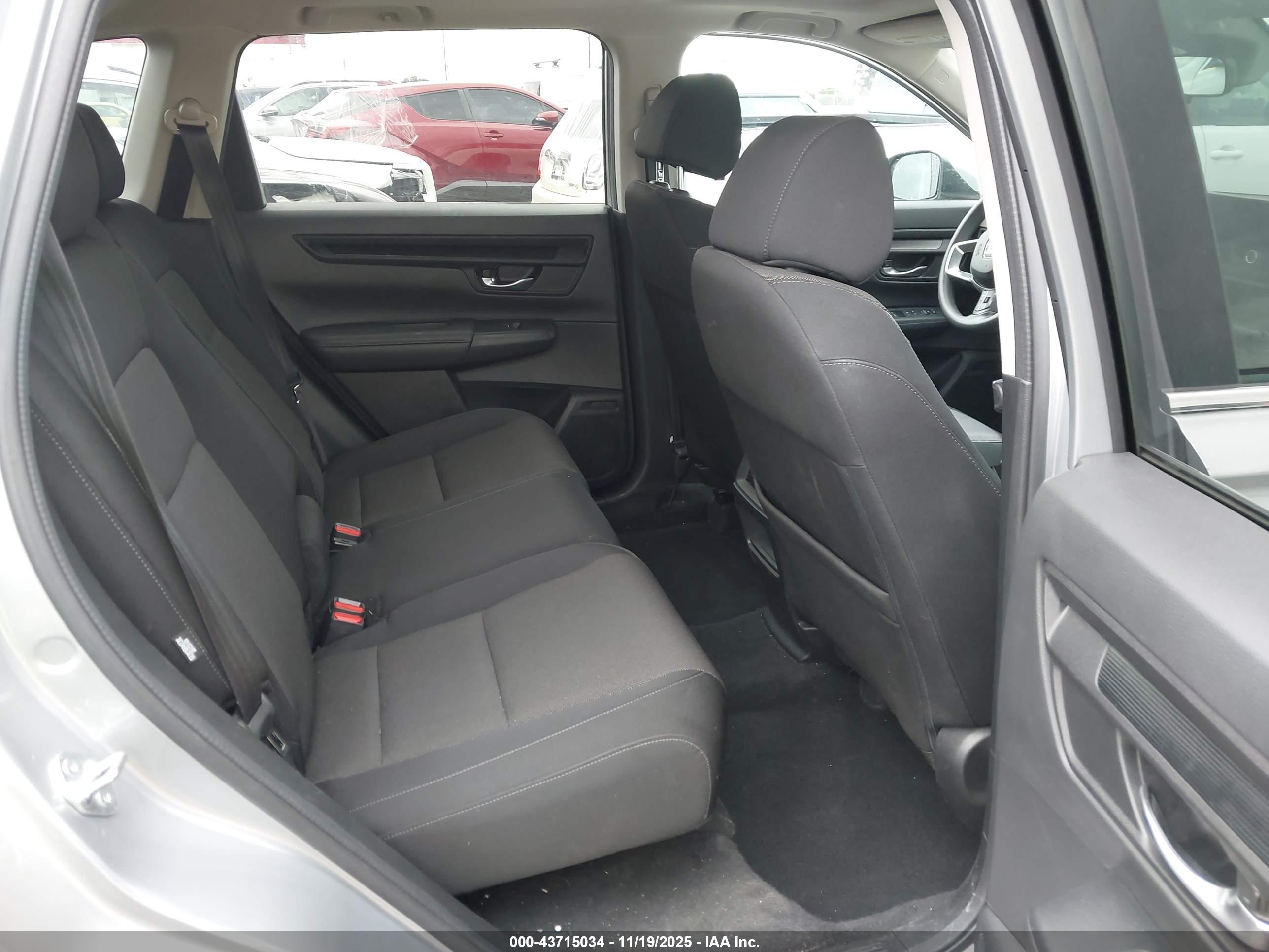HONDA CR-V image 8