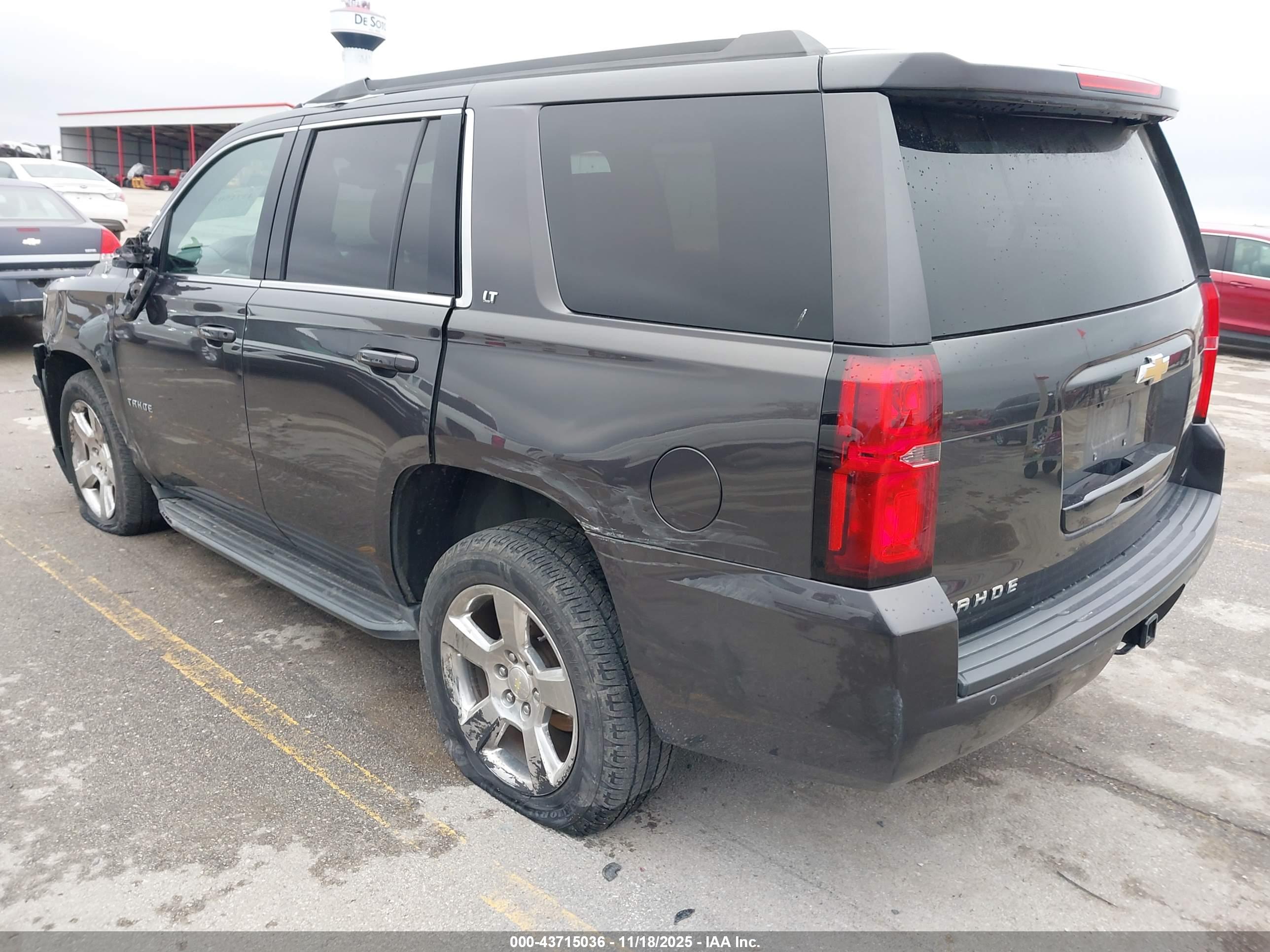 CHEVROLET TAHOE image 3