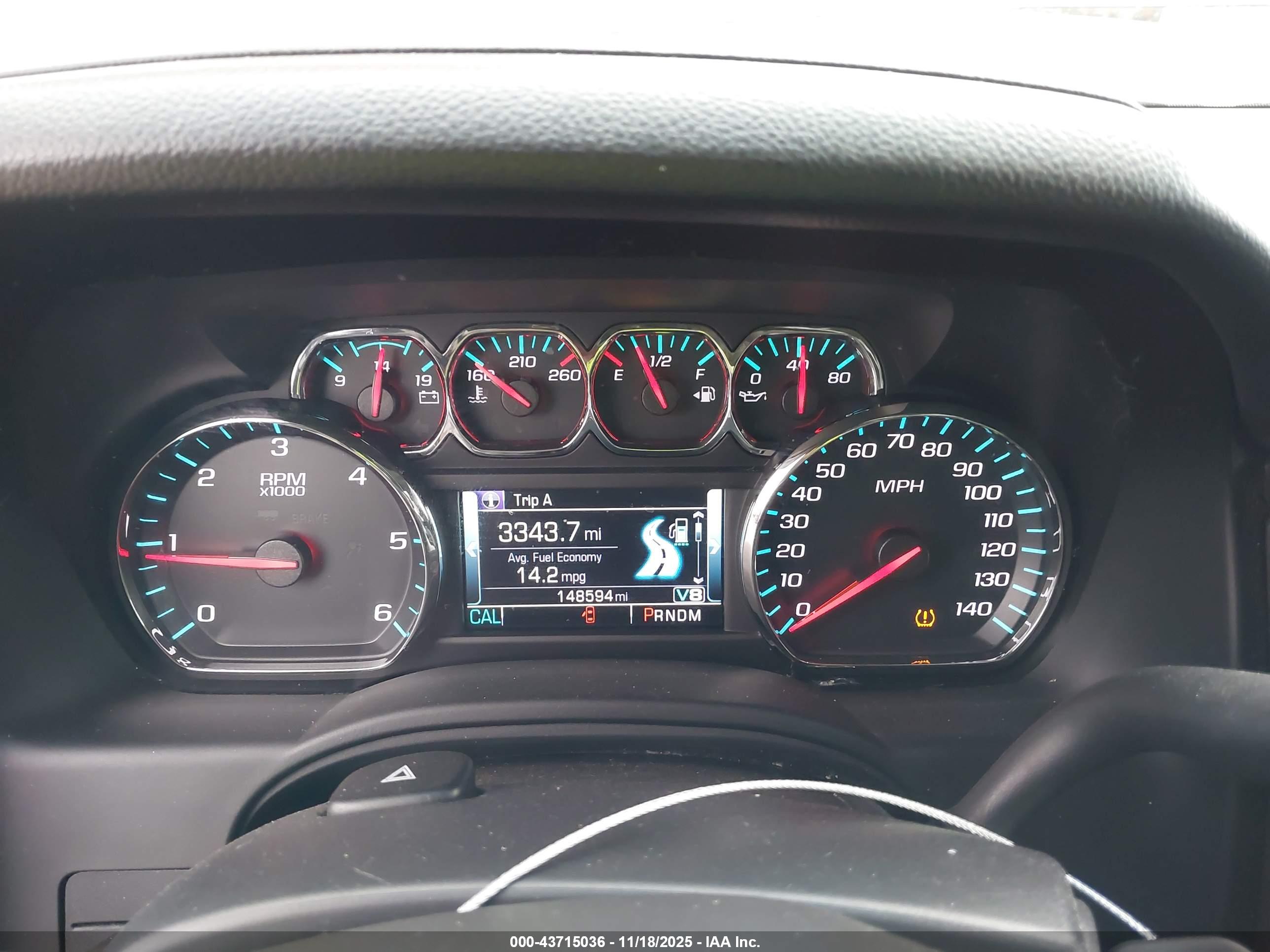 CHEVROLET TAHOE image 7