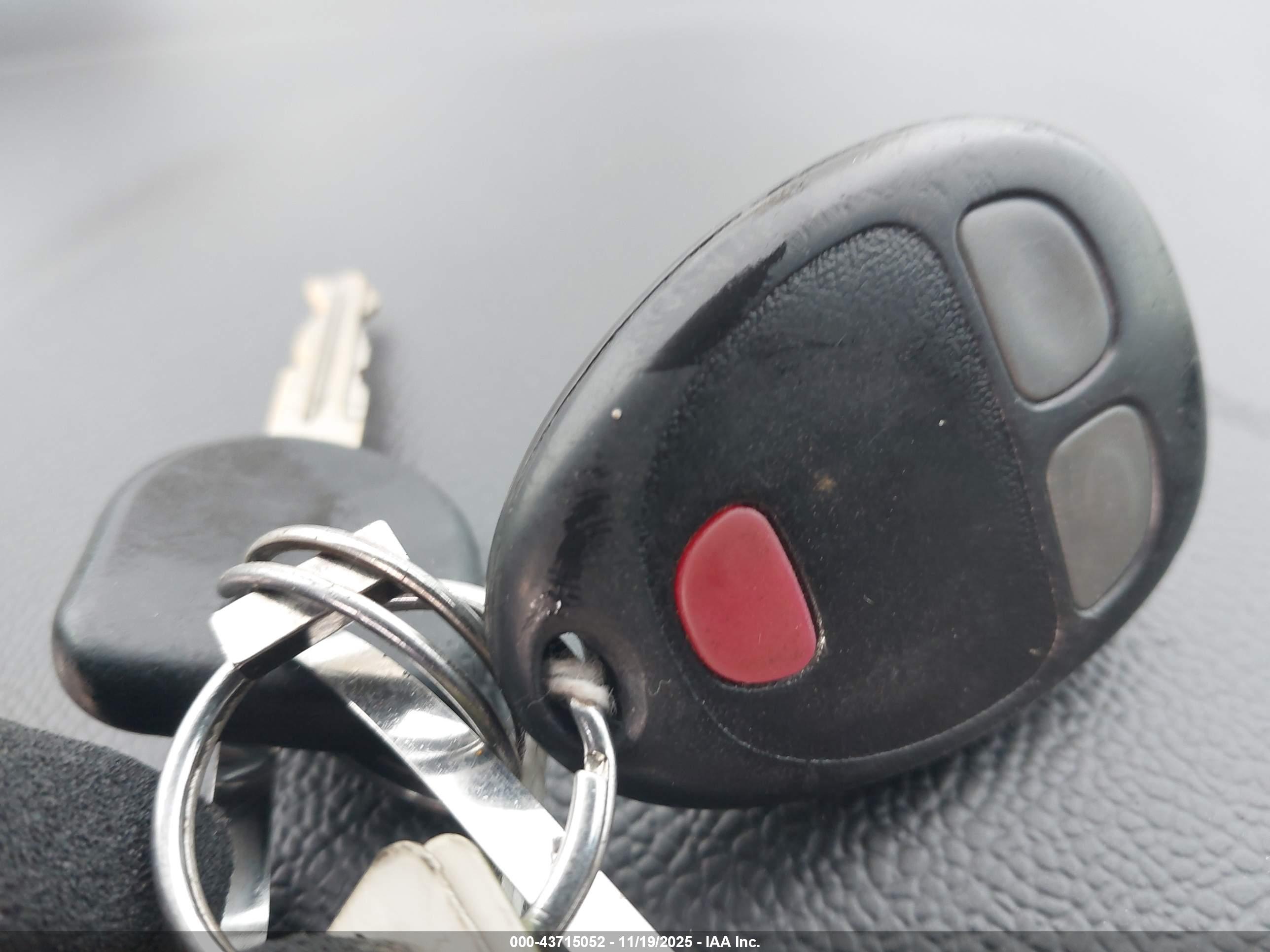 GMC YUKON image 11