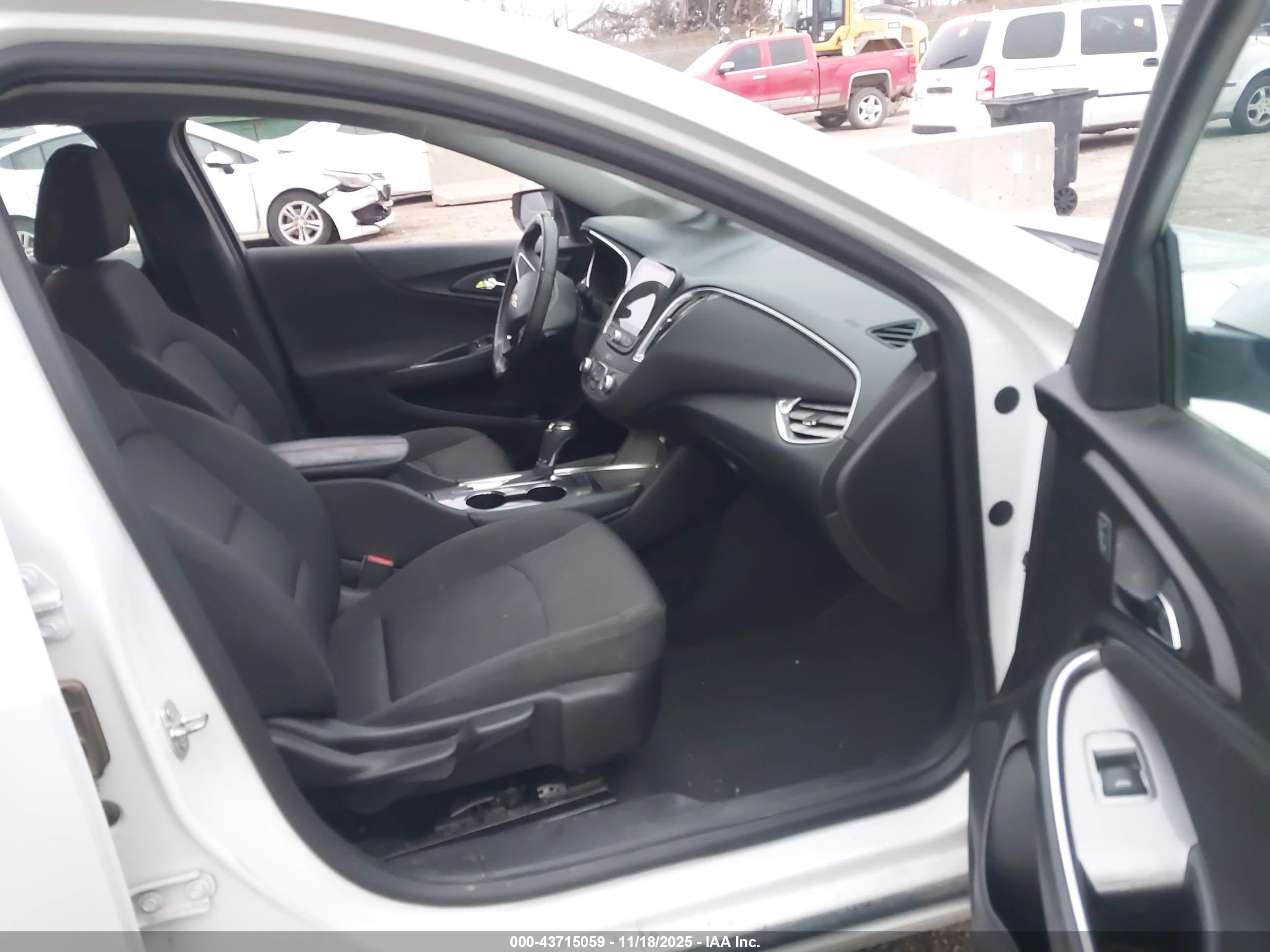 CHEVROLET MALIBU image 5