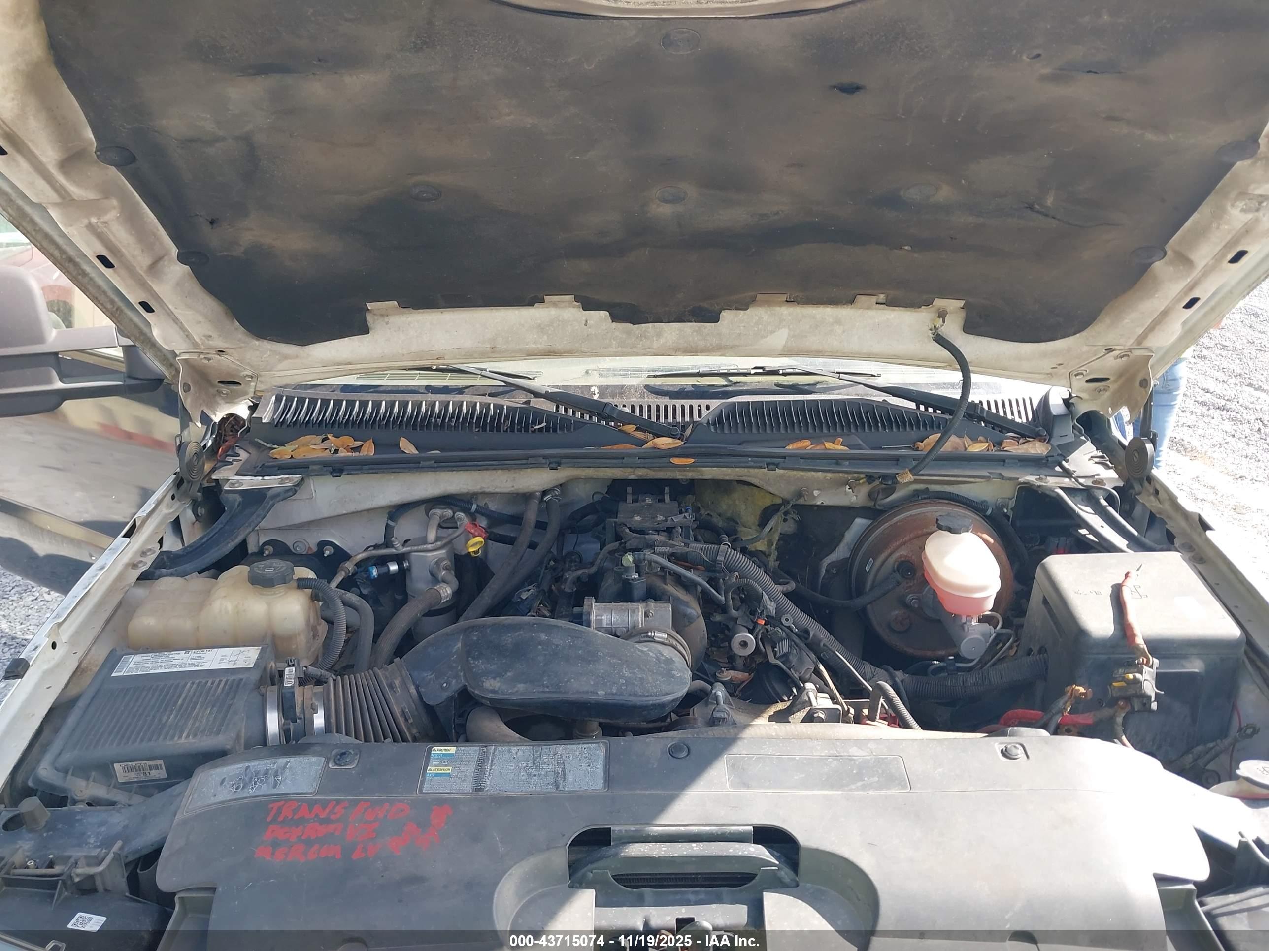 CHEVROLET SILVERADO image 10