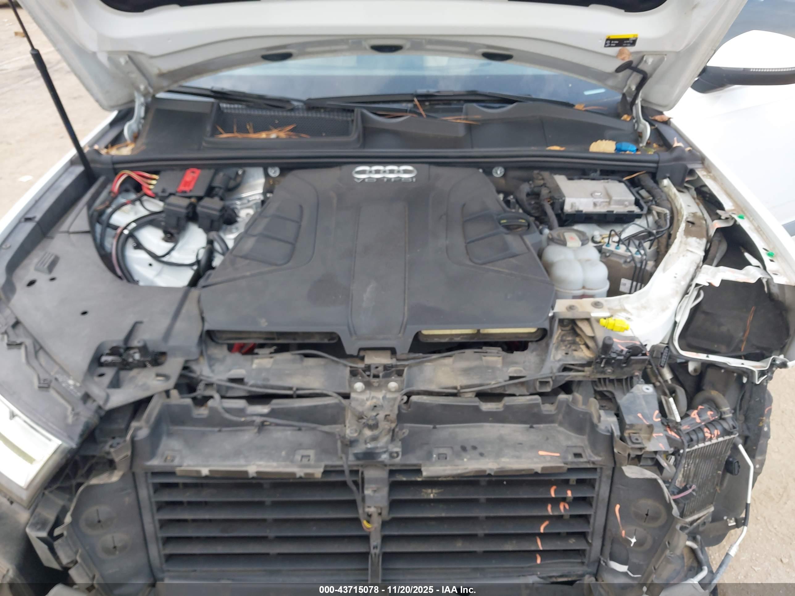 AUDI Q7 image 10