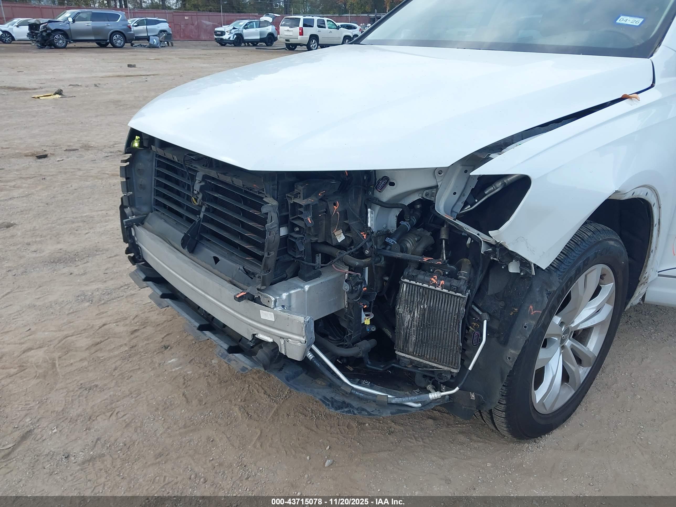 AUDI Q7 image 6