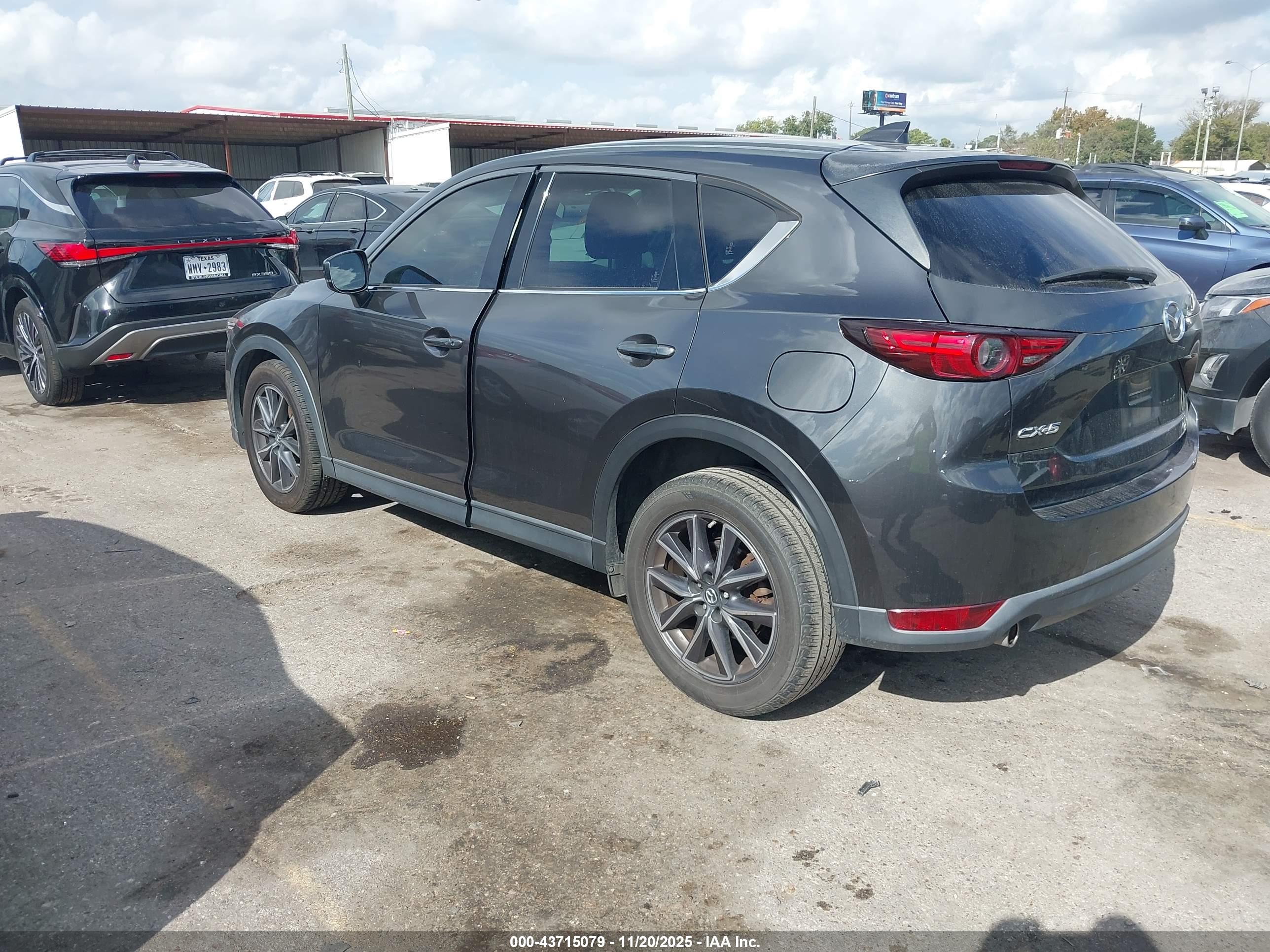 MAZDA CX-5 image 3
