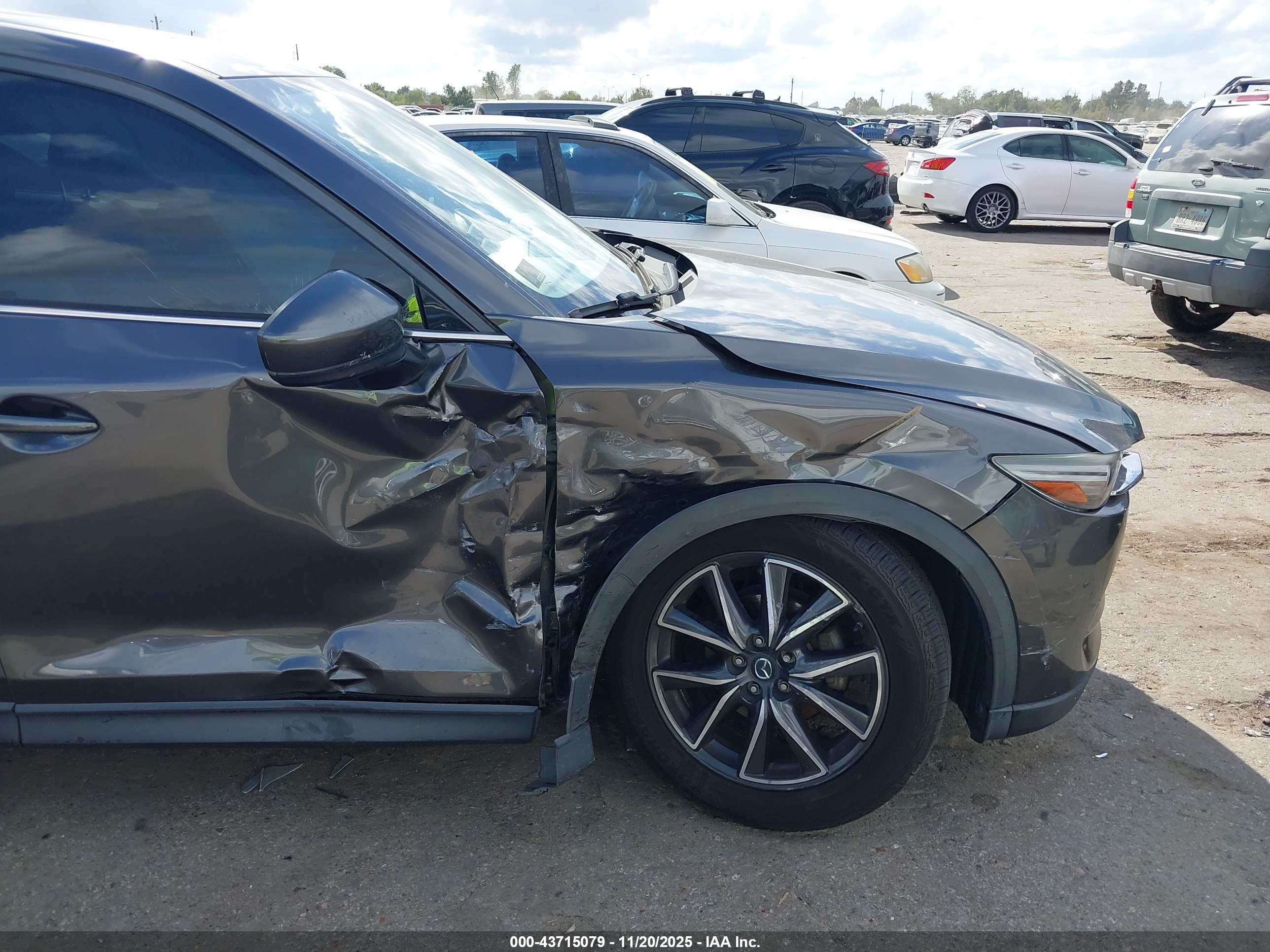 MAZDA CX-5 image 6