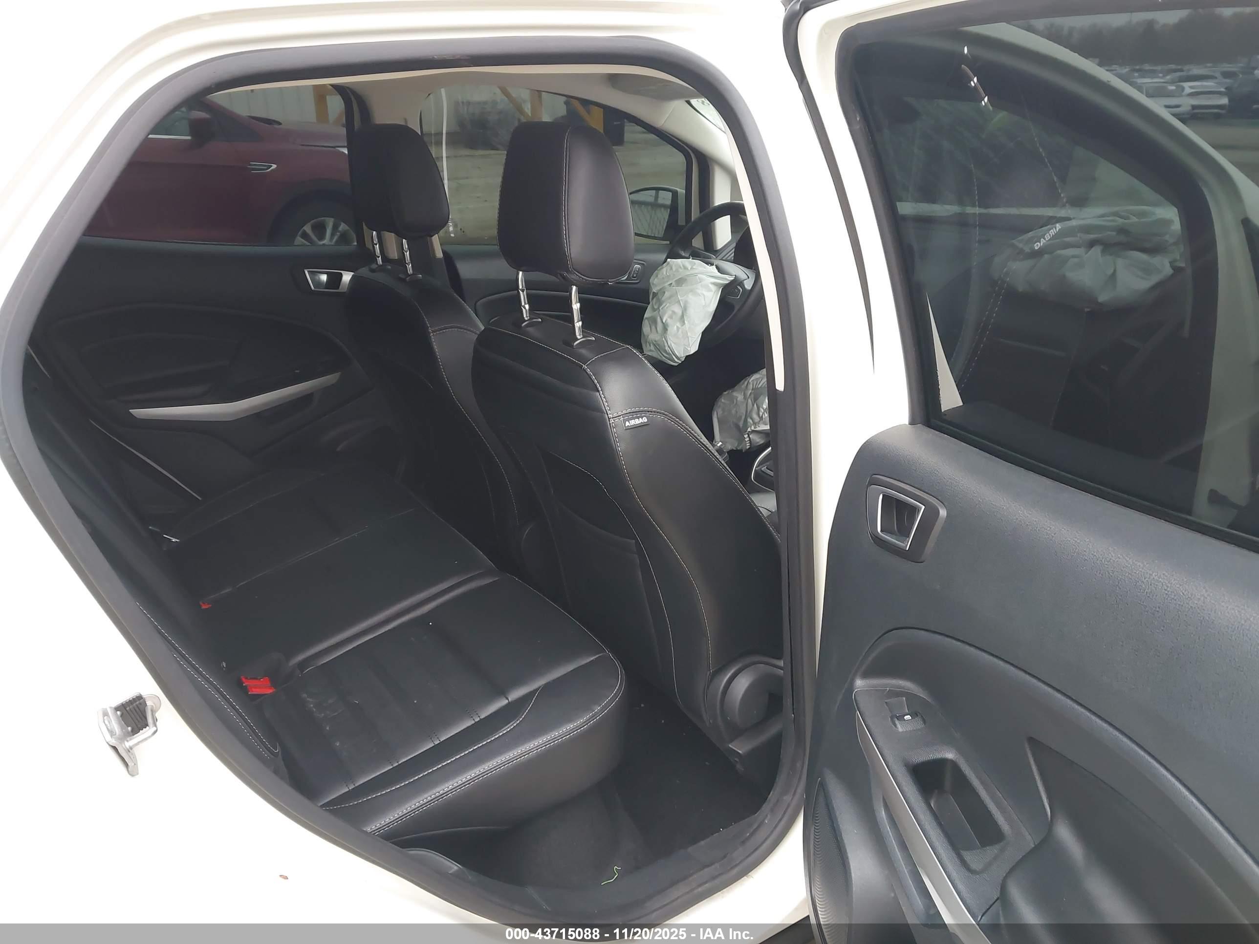 FORD ECOSPORT image 8