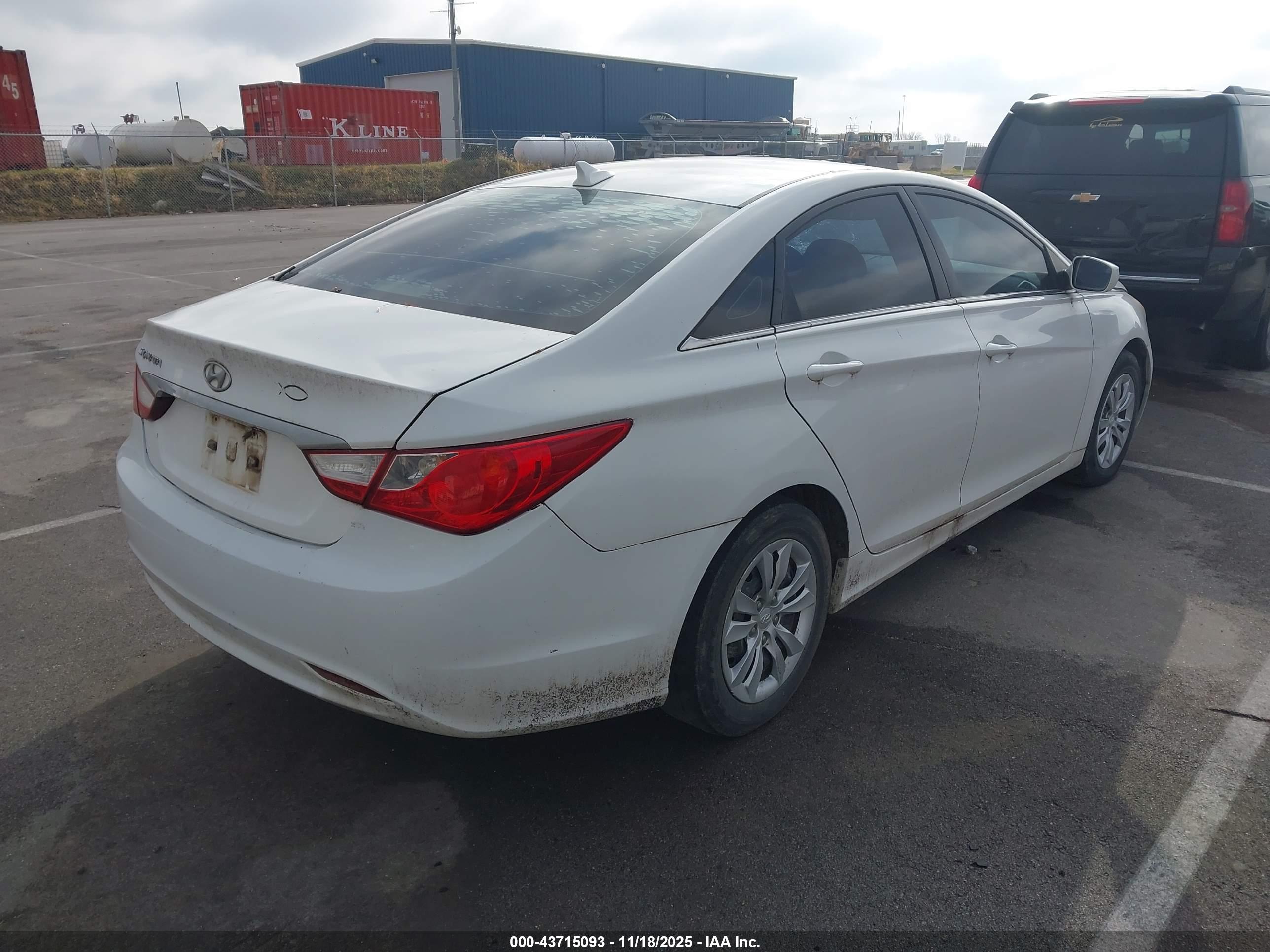 HYUNDAI SONATA image 4
