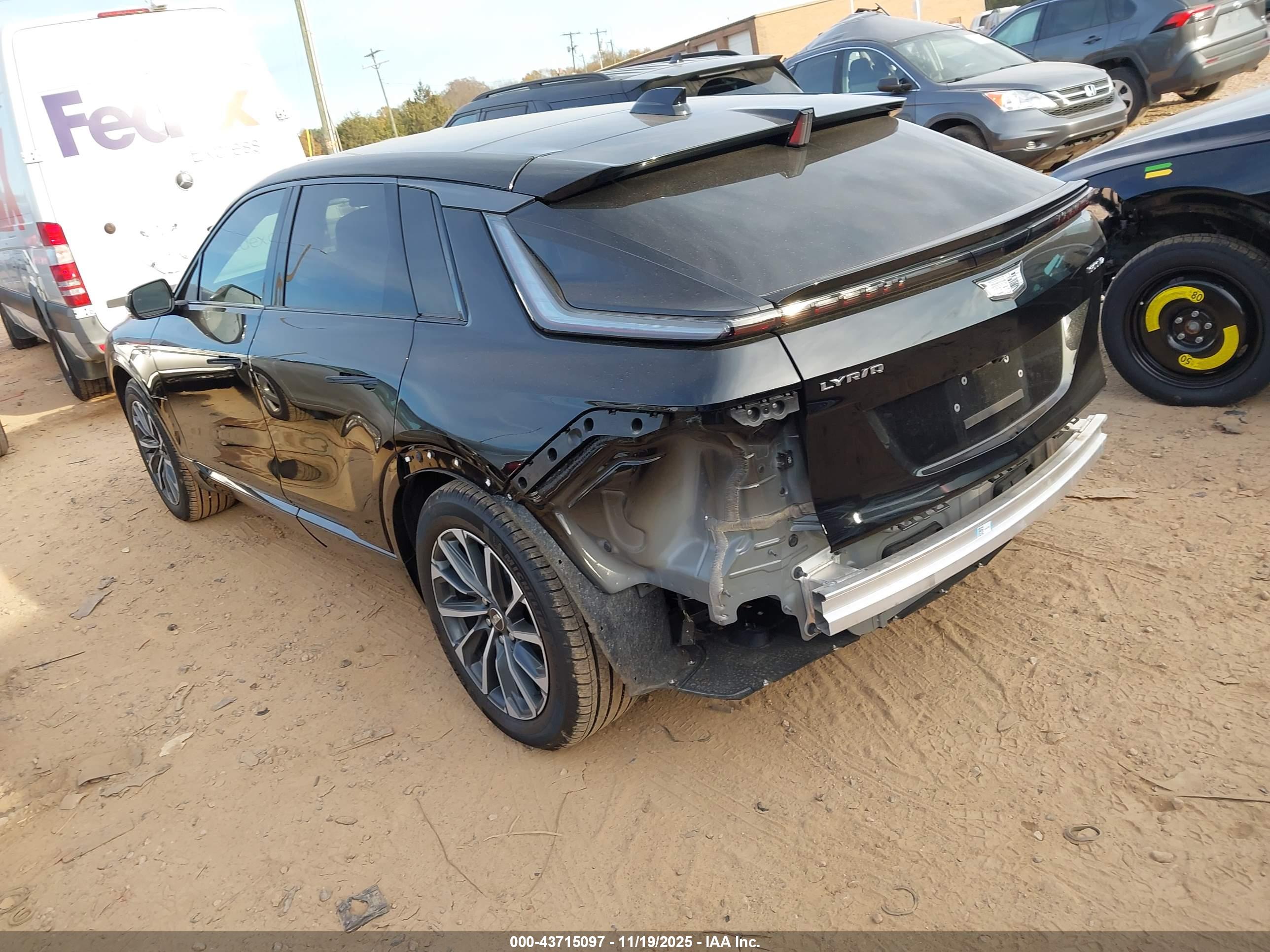 CADILLAC LYRIQ image 3
