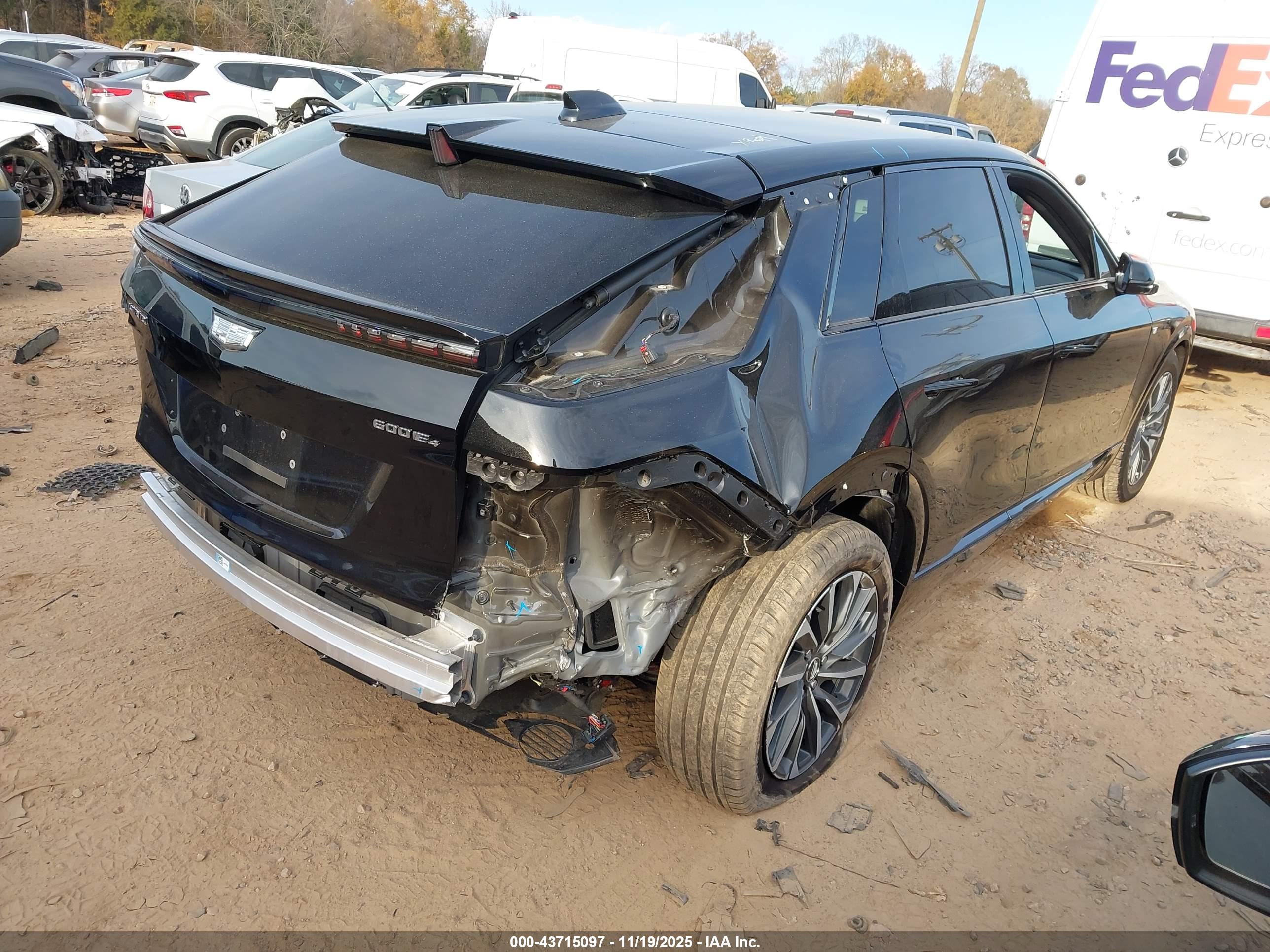 CADILLAC LYRIQ image 4