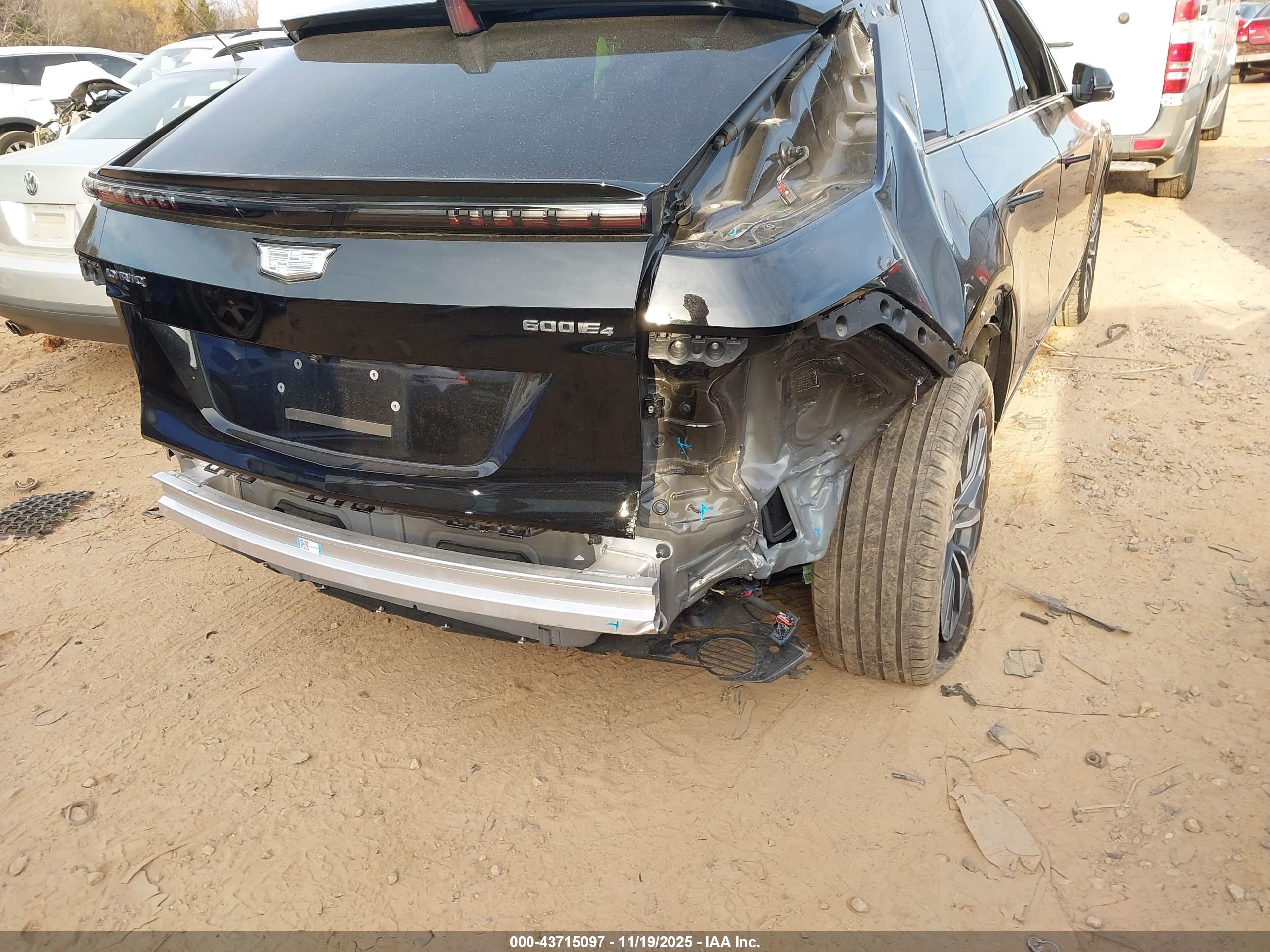 CADILLAC LYRIQ image 6
