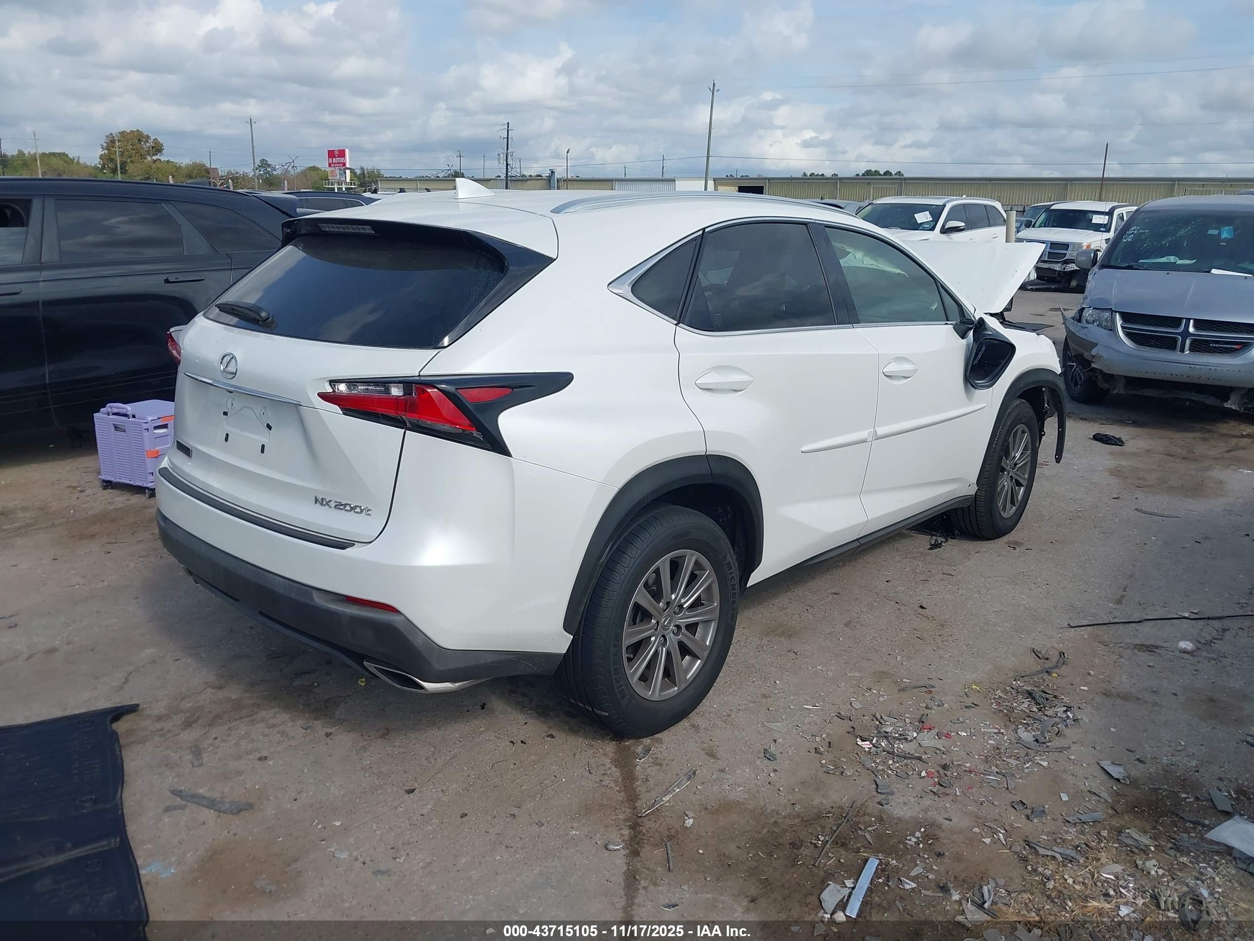 LEXUS NX image 4