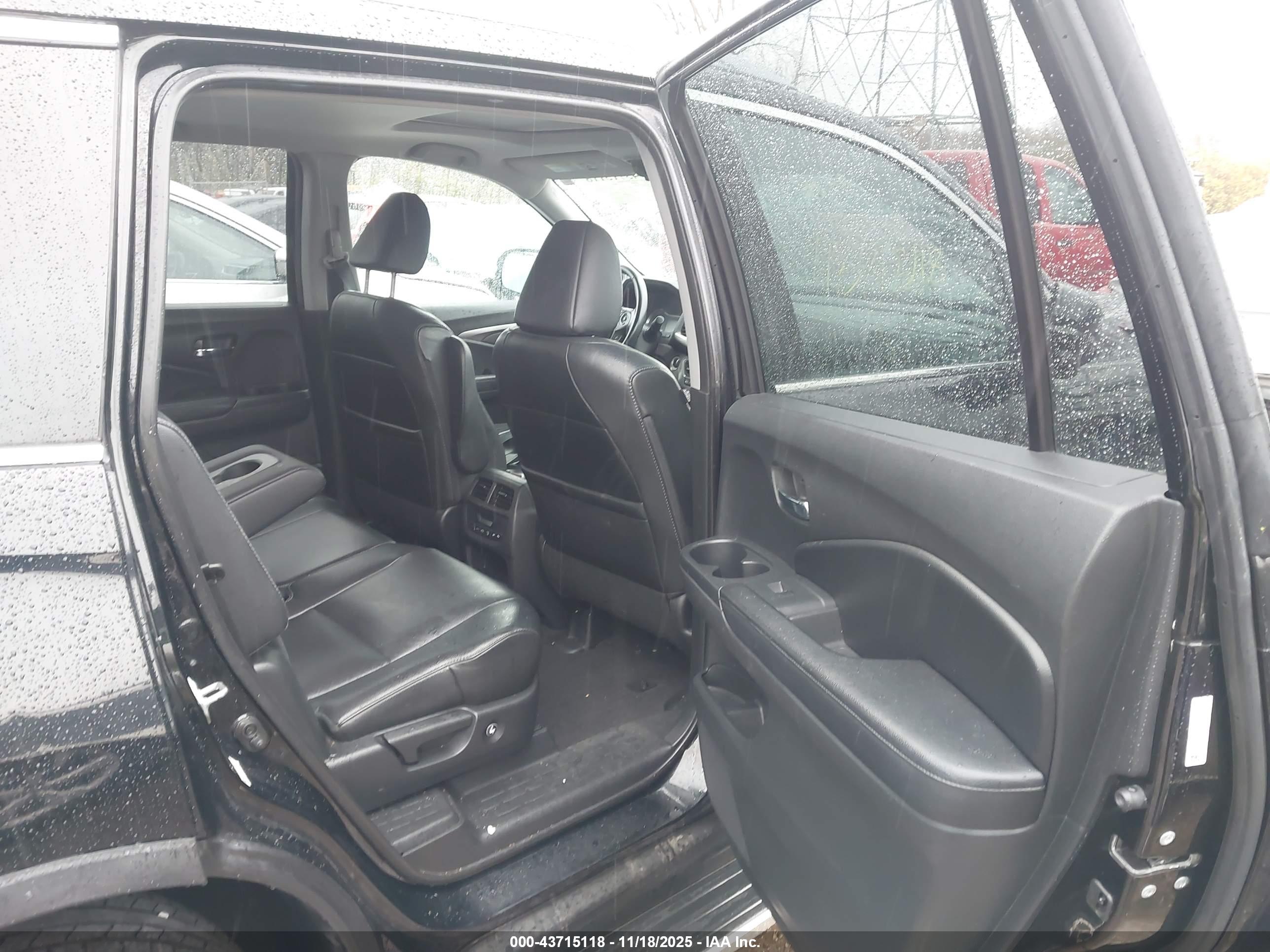 HONDA PILOT image 8